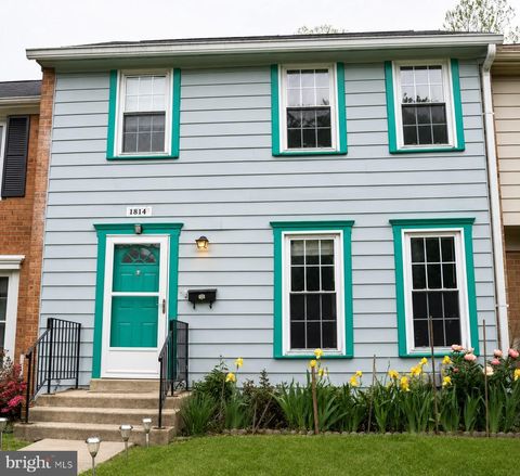 Townhouse For Sale - 18147 Metz Drive<br/> GERMANTOWN, MD 20874