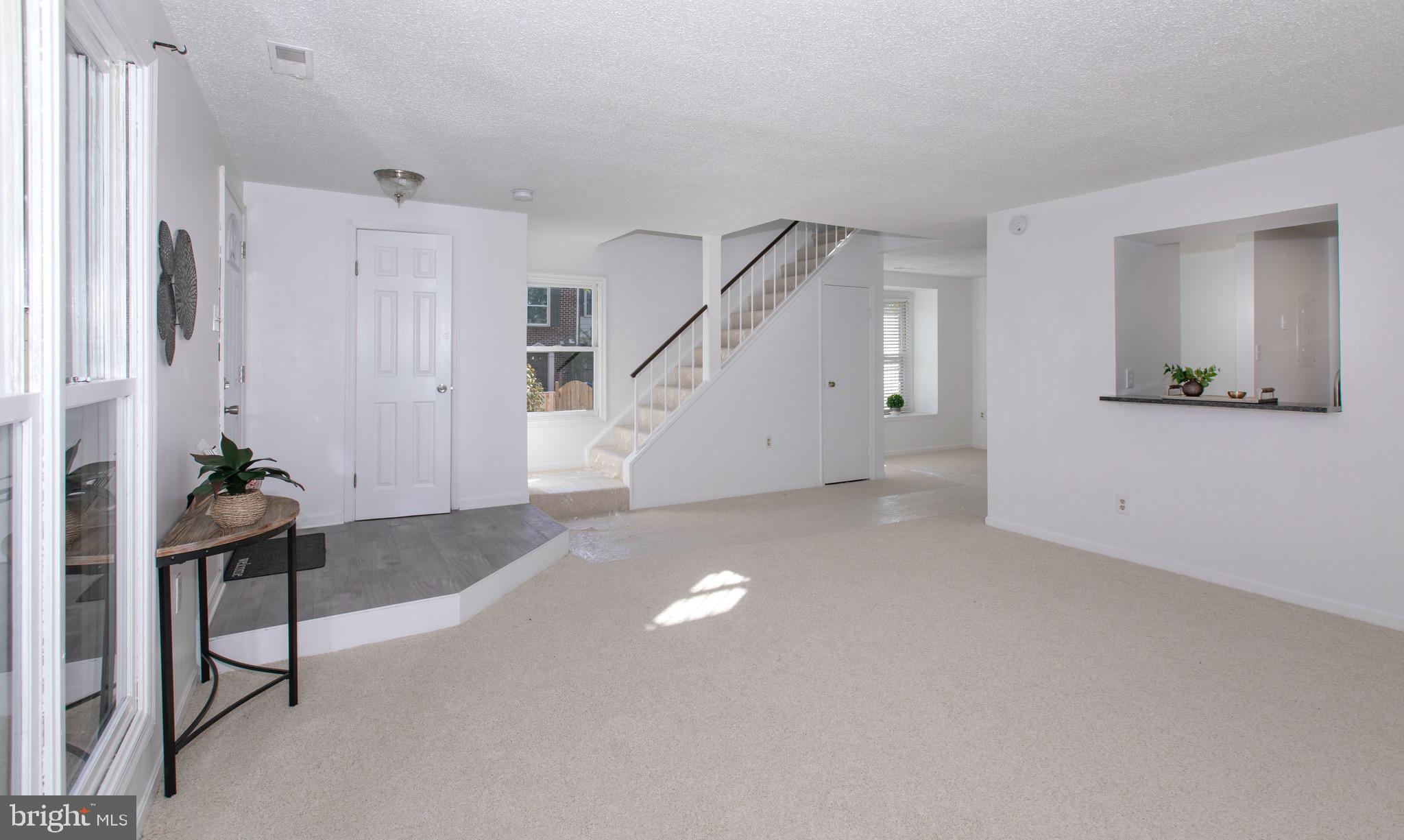 STONINGTON CONDOMINIUMS - Residential Lease