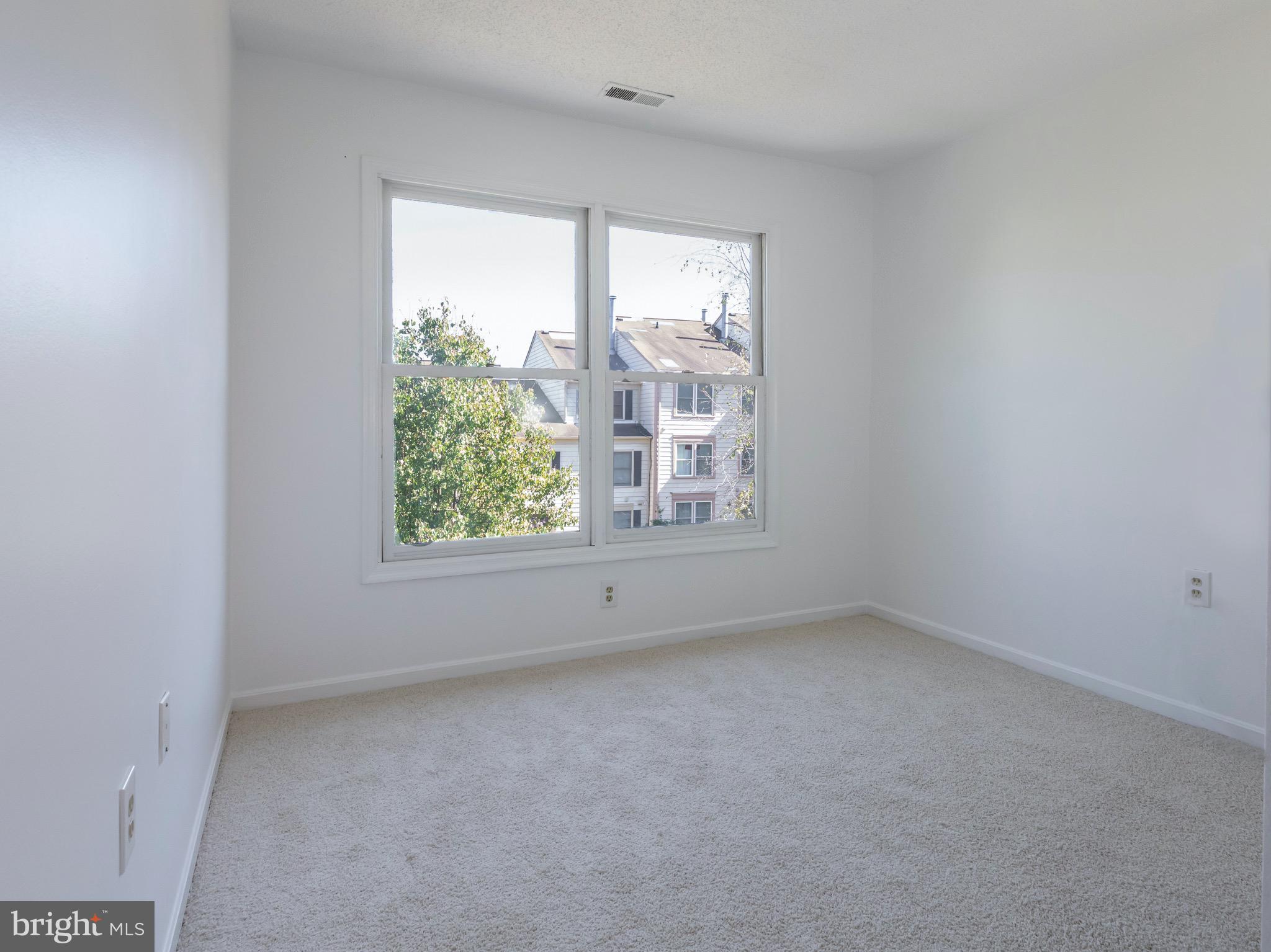 STONINGTON CONDOMINIUMS - Residential Lease