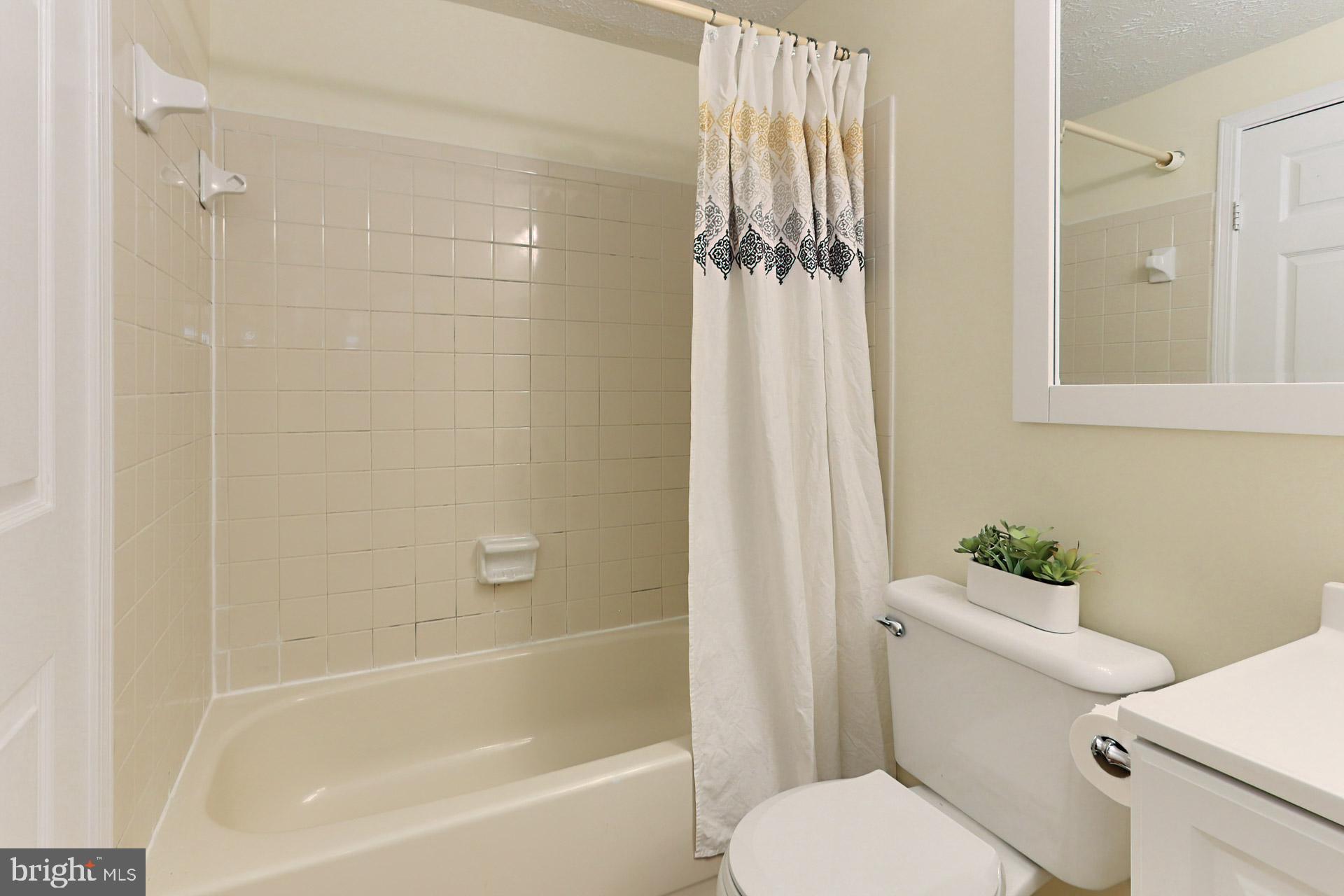 BARTON HILL - Residential