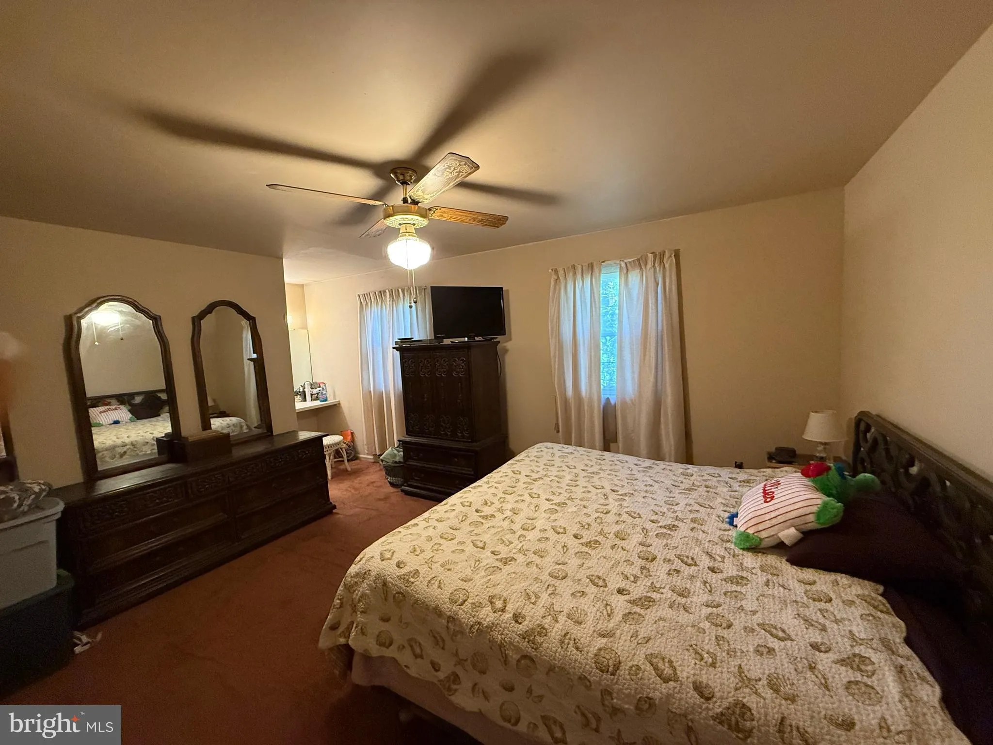 Woodbury, New Jersey 08096, United States, 6 Bedrooms Bedrooms, ,4 BathroomsBathrooms,Residential,Active,189200