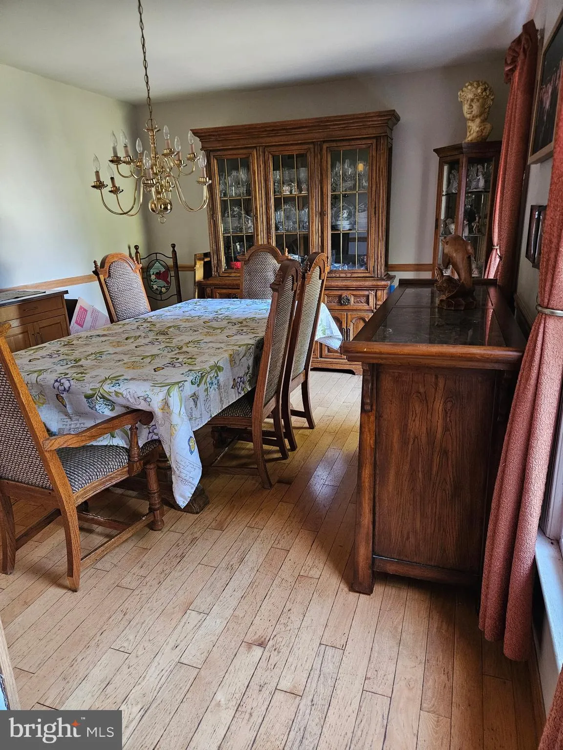 Woodbury, New Jersey 08096, United States, 6 Bedrooms Bedrooms, ,4 BathroomsBathrooms,Residential,Active,189200