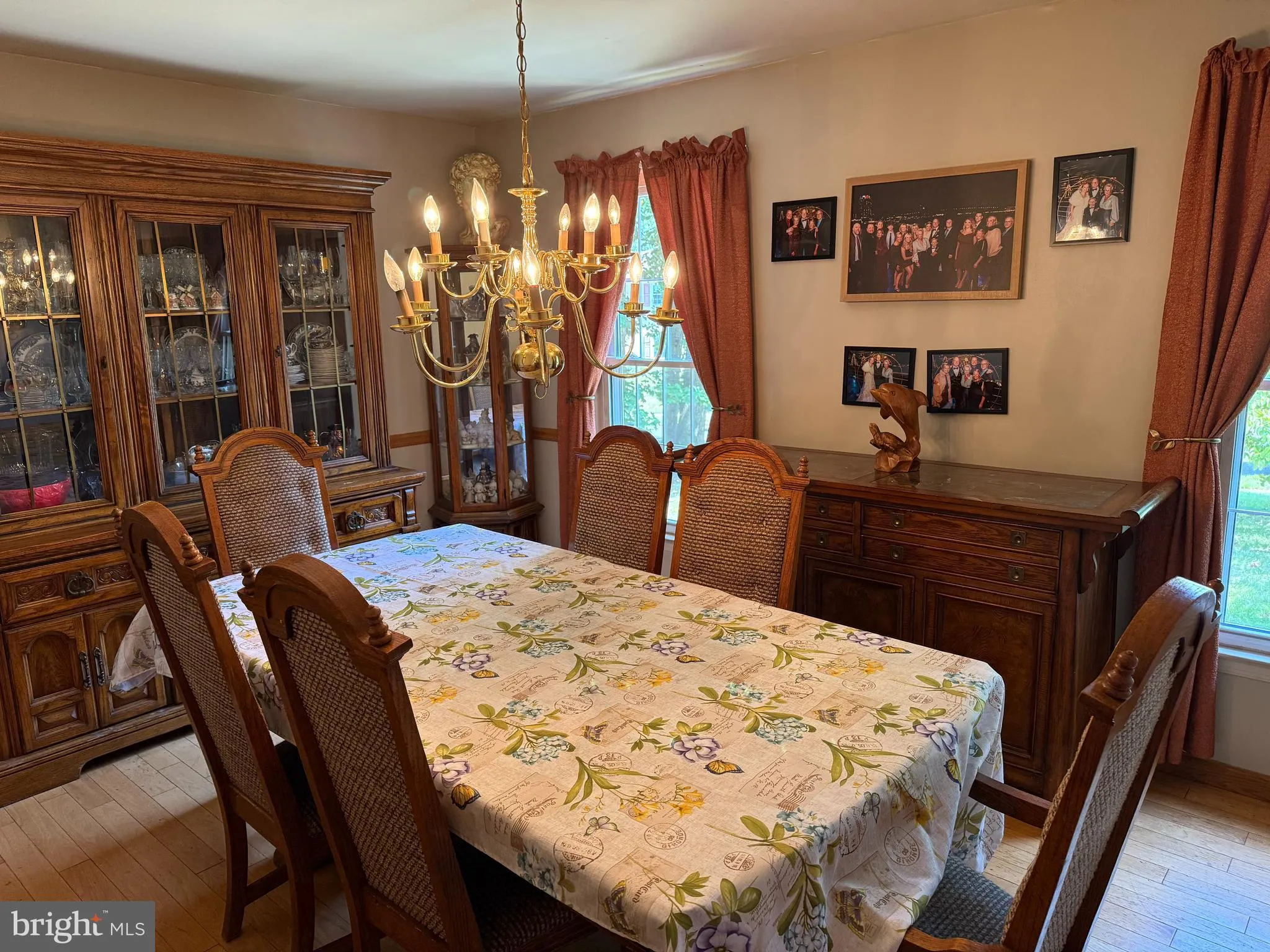 Woodbury, New Jersey 08096, United States, 6 Bedrooms Bedrooms, ,4 BathroomsBathrooms,Residential,Active,189200