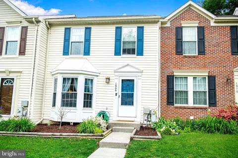 MLS: MDHR2042844