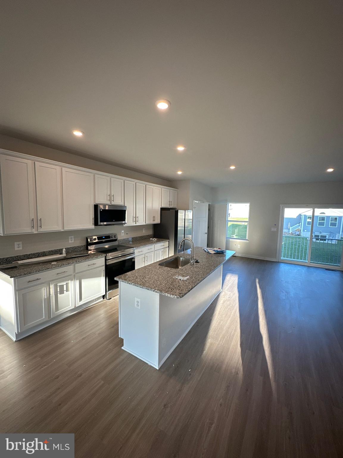 SOUTH BROOK - Residential Lease