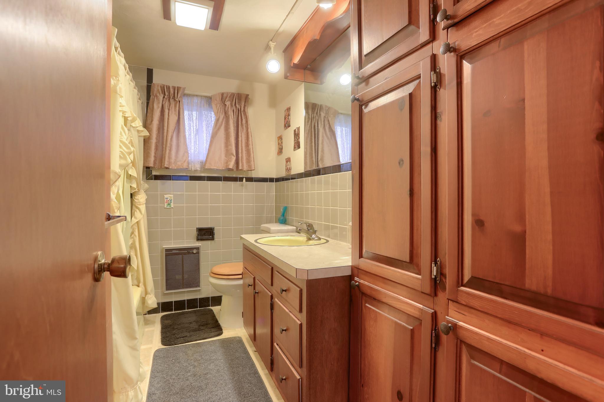 EAST LEHMAN - Residential