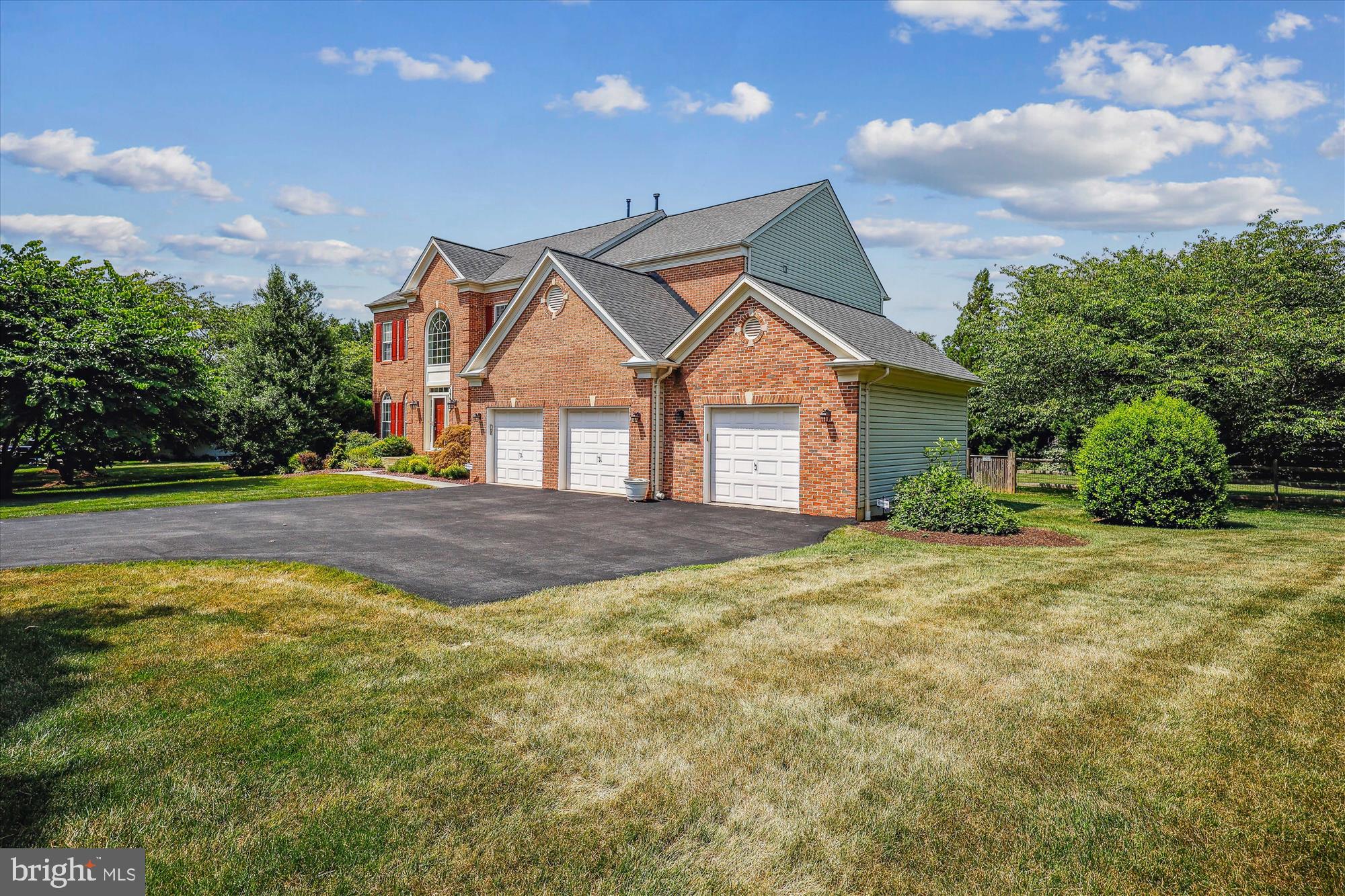 BROOKEFIELD - Residential