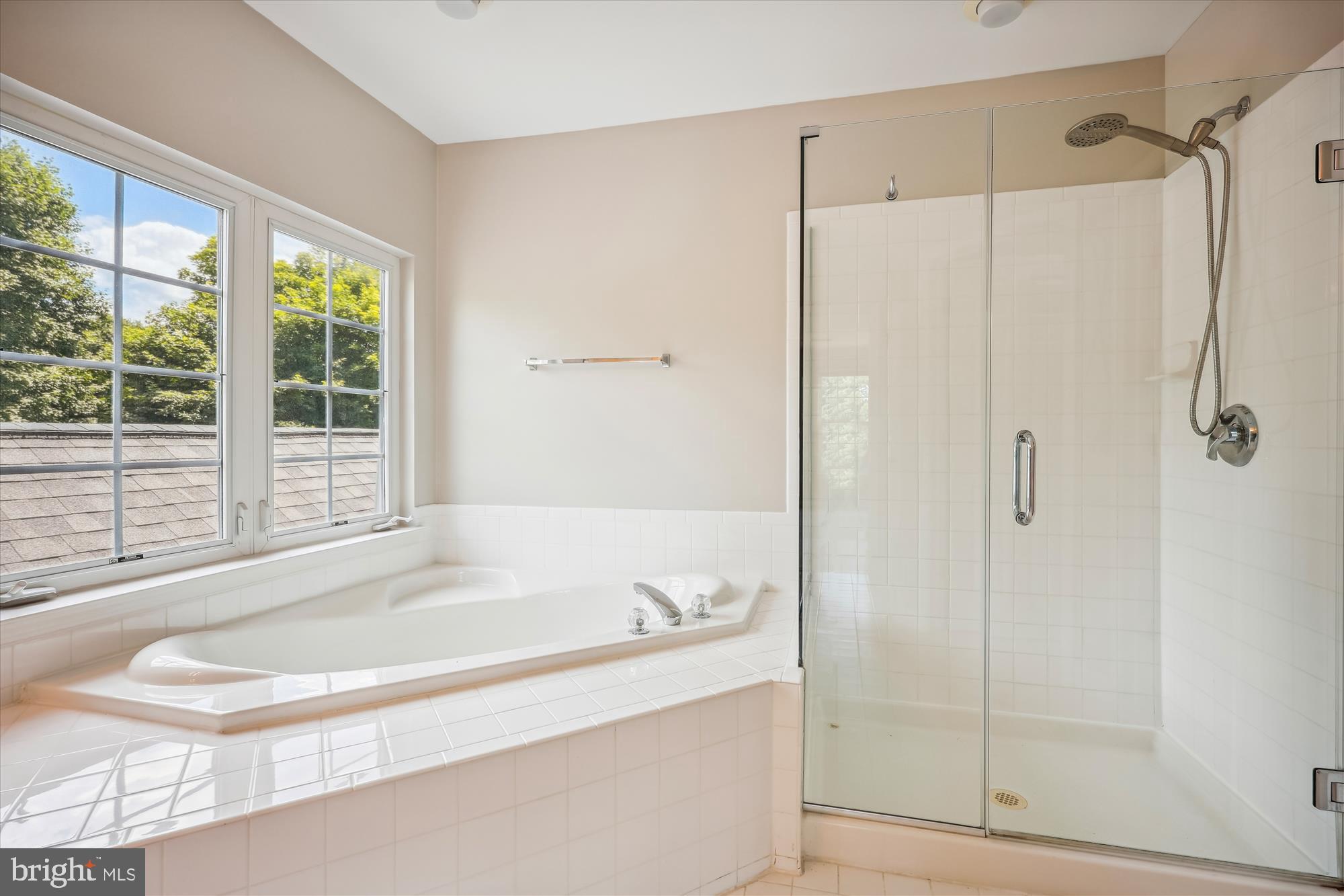 BROOKEFIELD - Residential