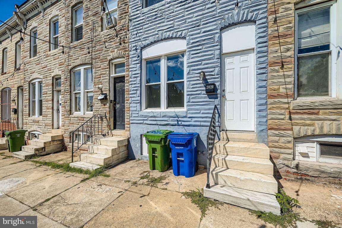 BROADWAY EAST - Residential