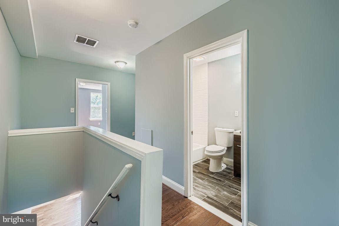 BROADWAY EAST - Residential