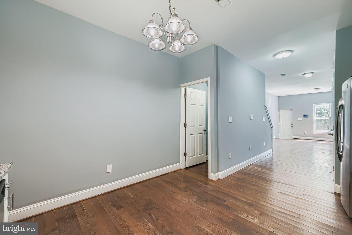 BROADWAY EAST - Residential