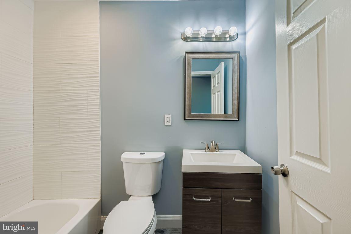 BROADWAY EAST - Residential