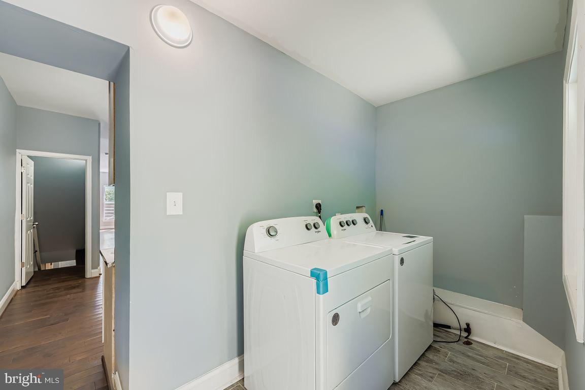 BROADWAY EAST - Residential