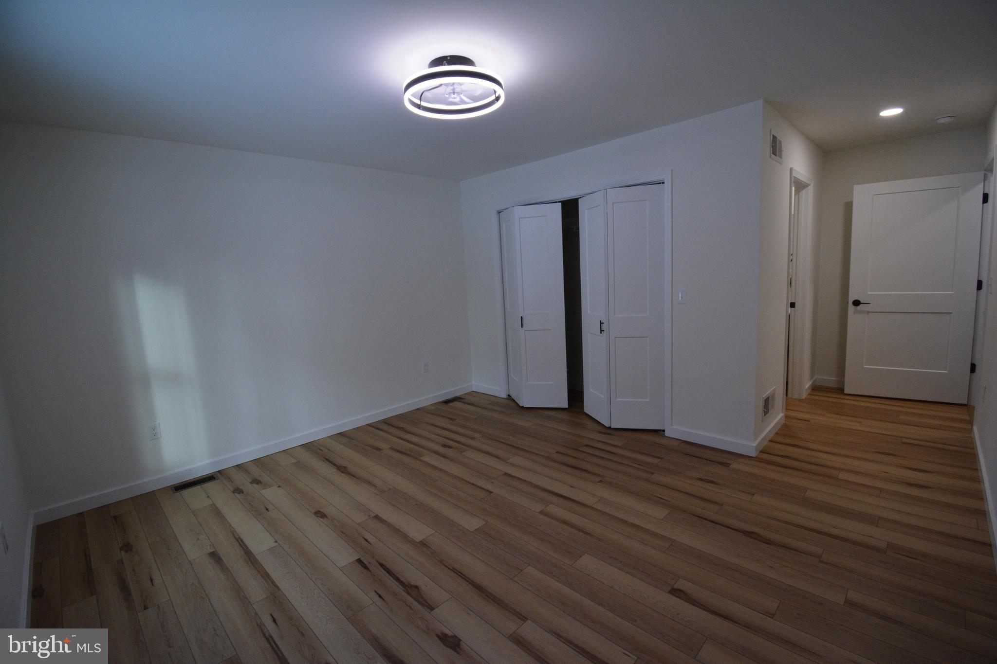 TREASURE LAKE - Residential