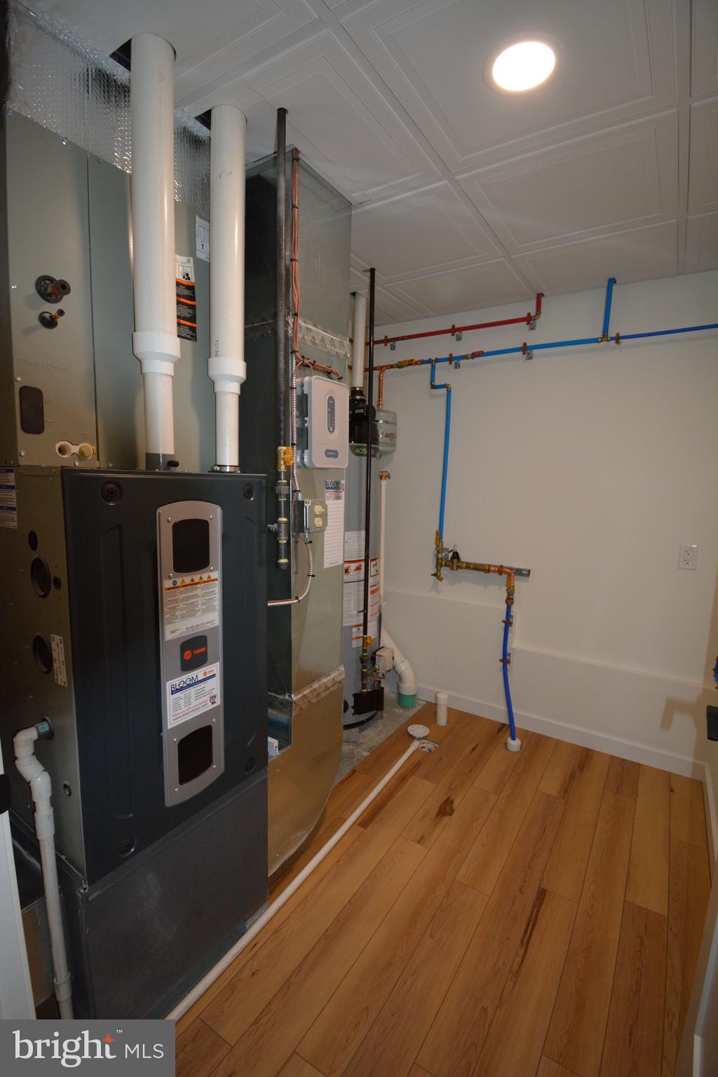 TREASURE LAKE - Residential