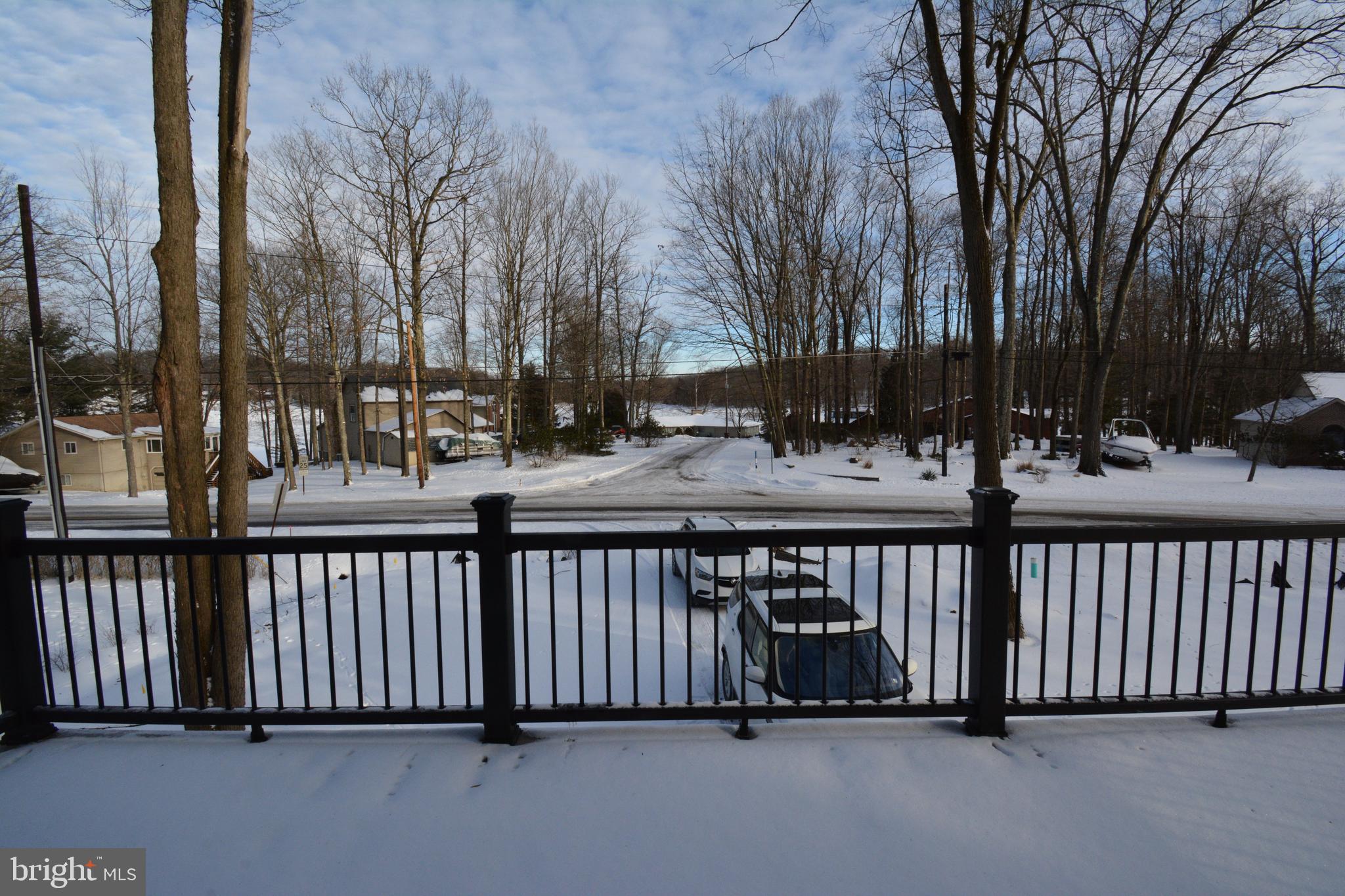 TREASURE LAKE - Residential