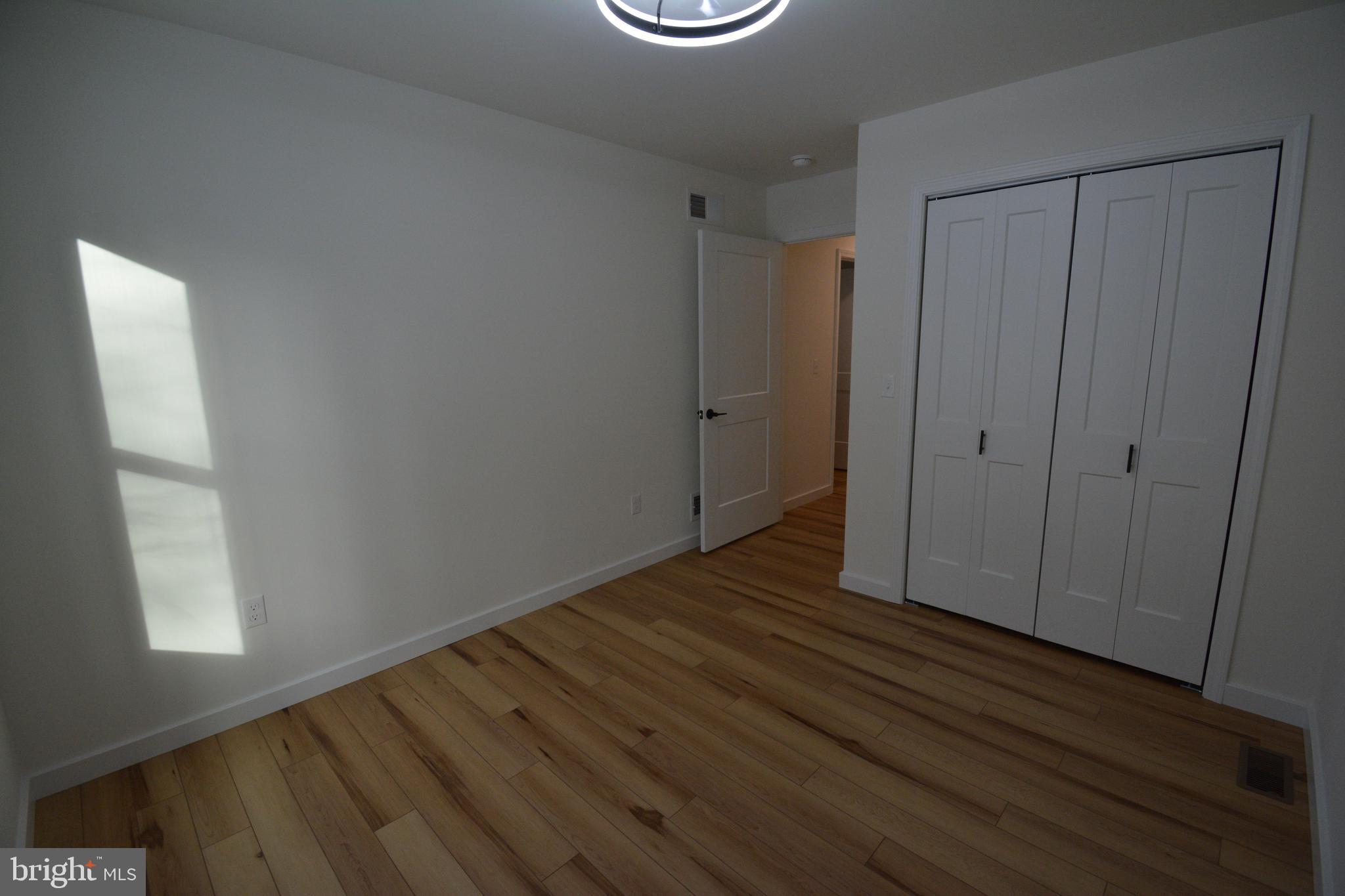 TREASURE LAKE - Residential