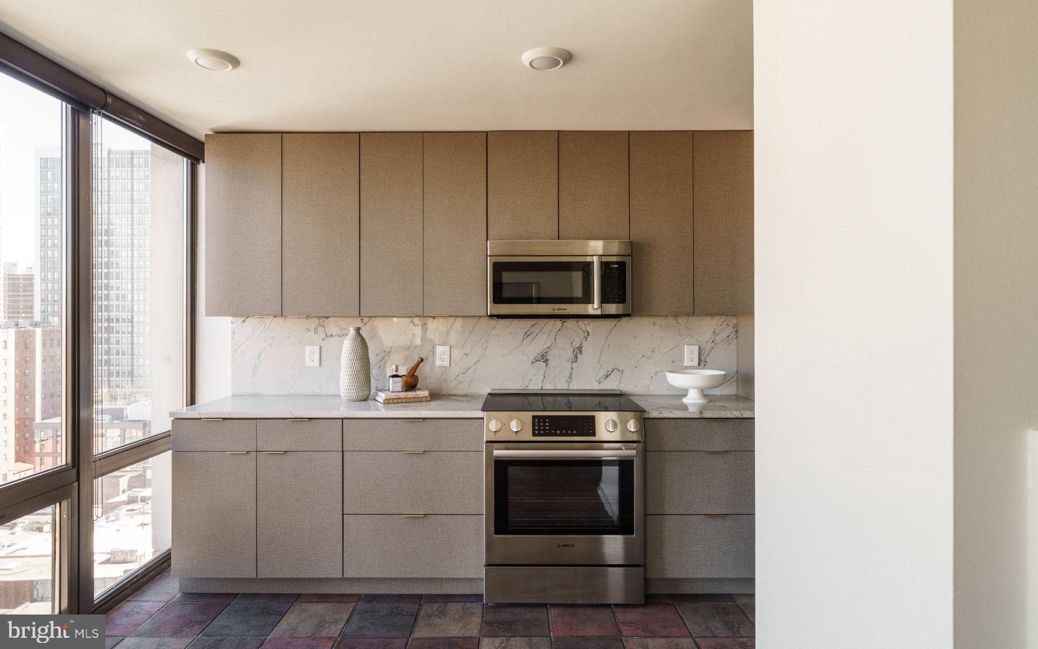 RITTENHOUSE SQUARE - Residential