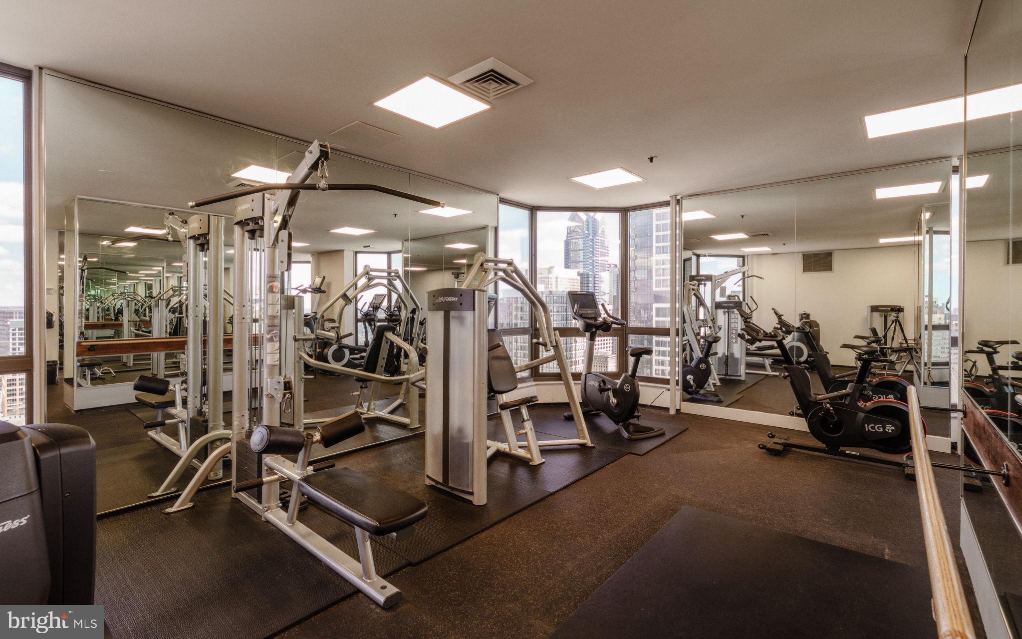 RITTENHOUSE SQUARE - Residential