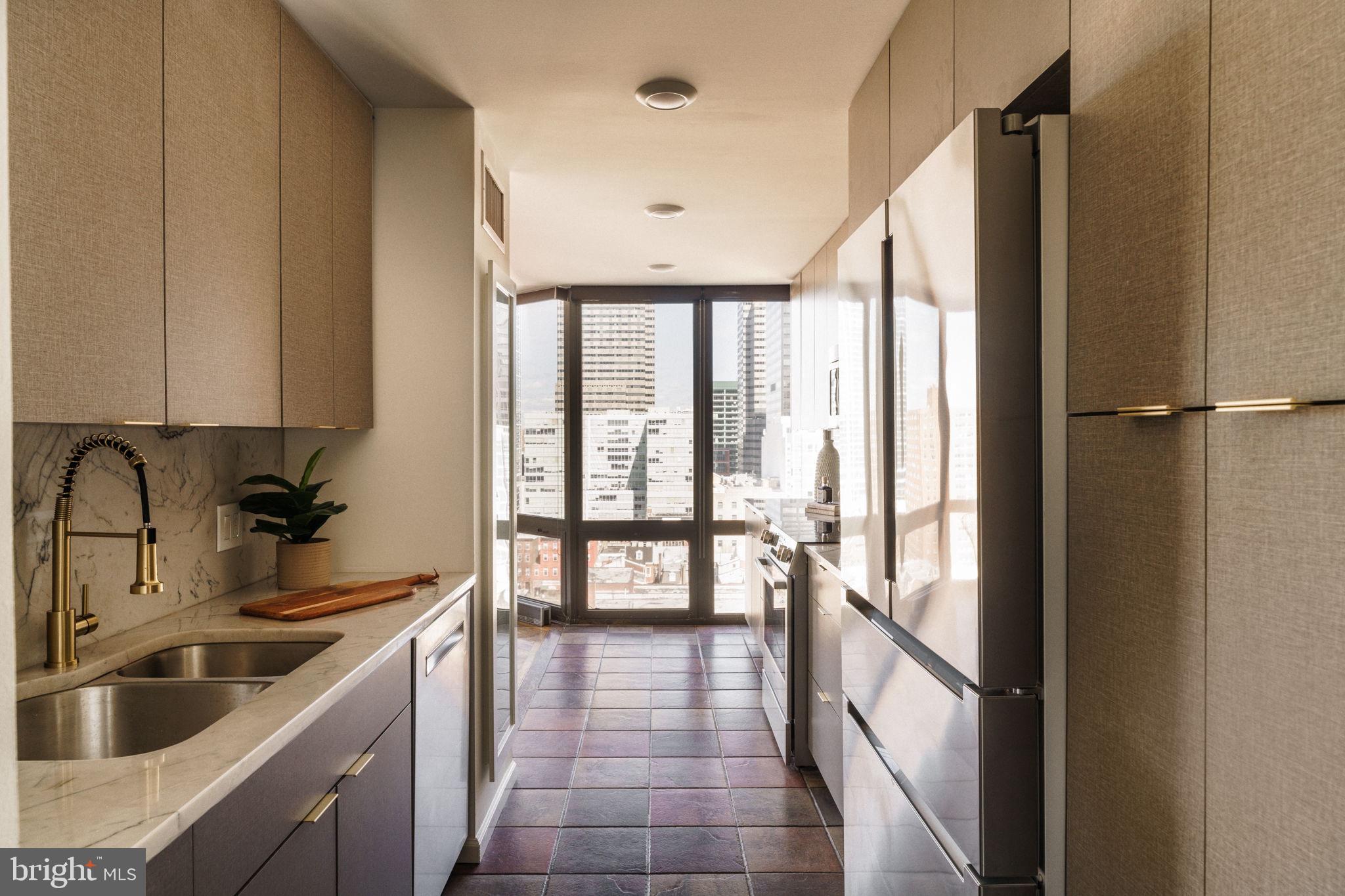 RITTENHOUSE SQUARE - Residential