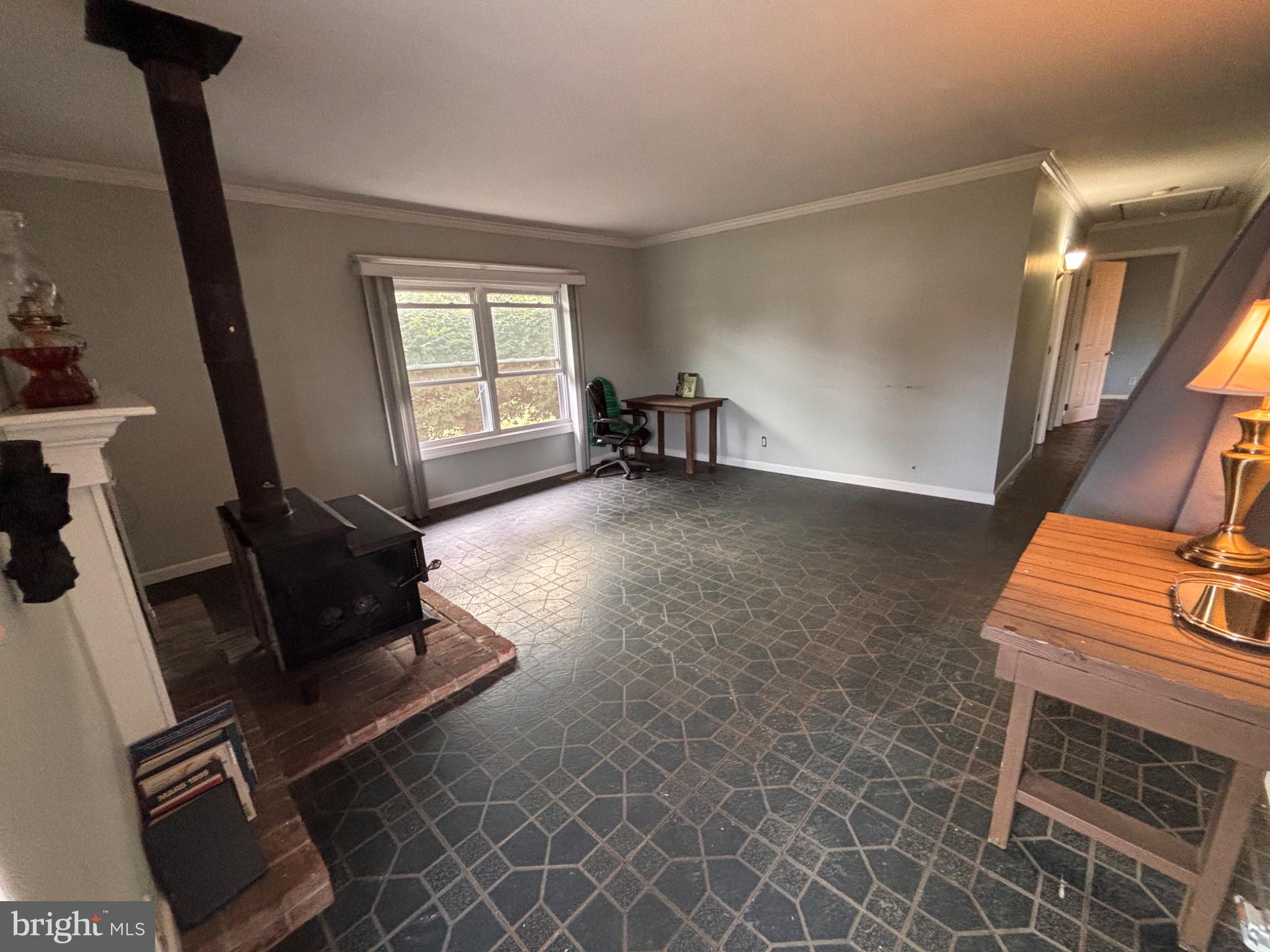 265 WYANDOTTE ROAD