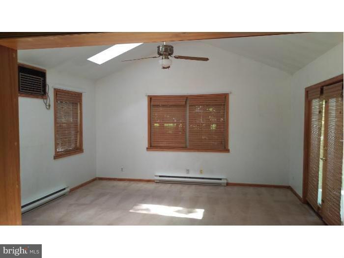 MONTPELIER - Residential