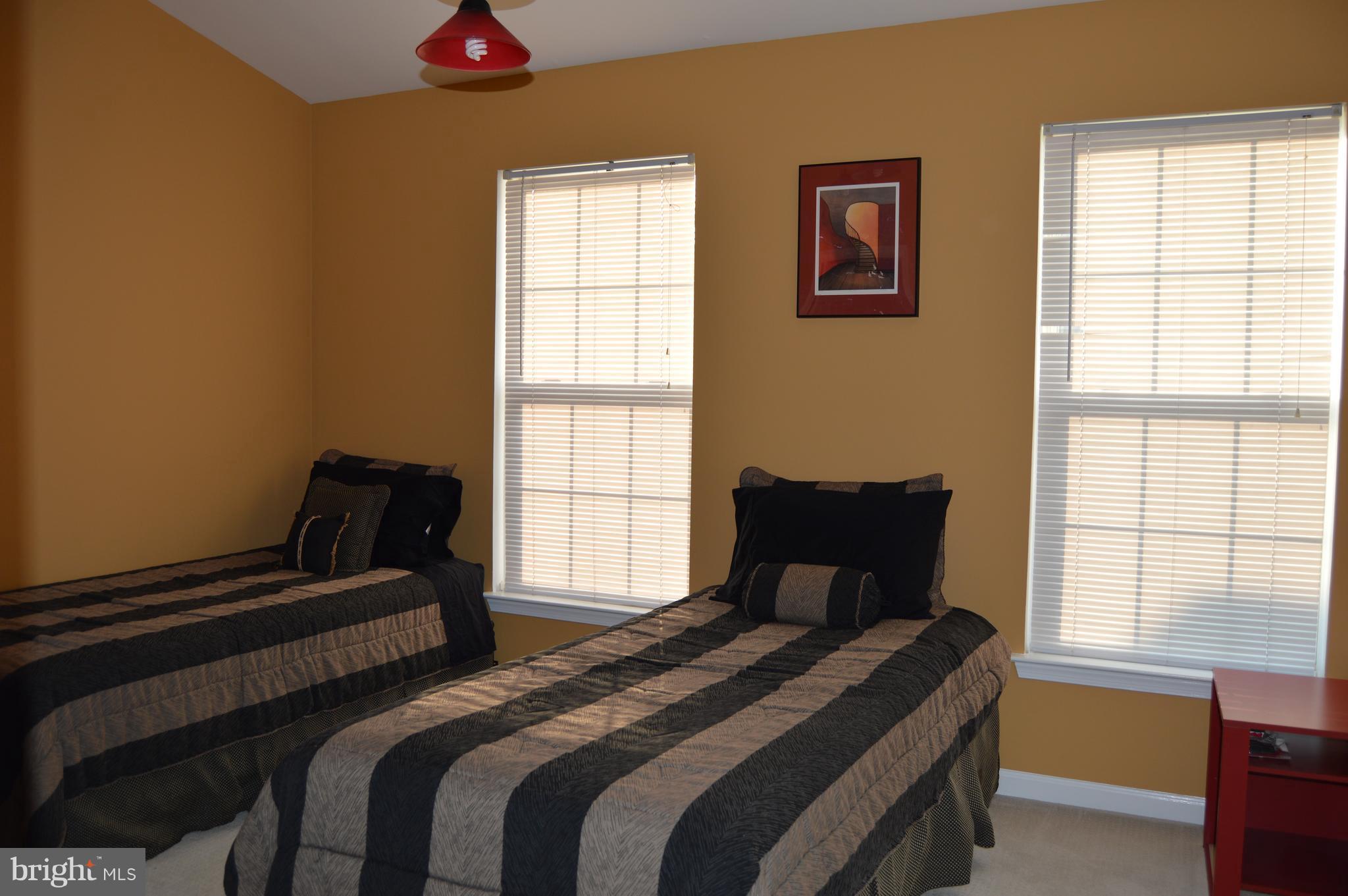 CEDAR LAKES - Residential