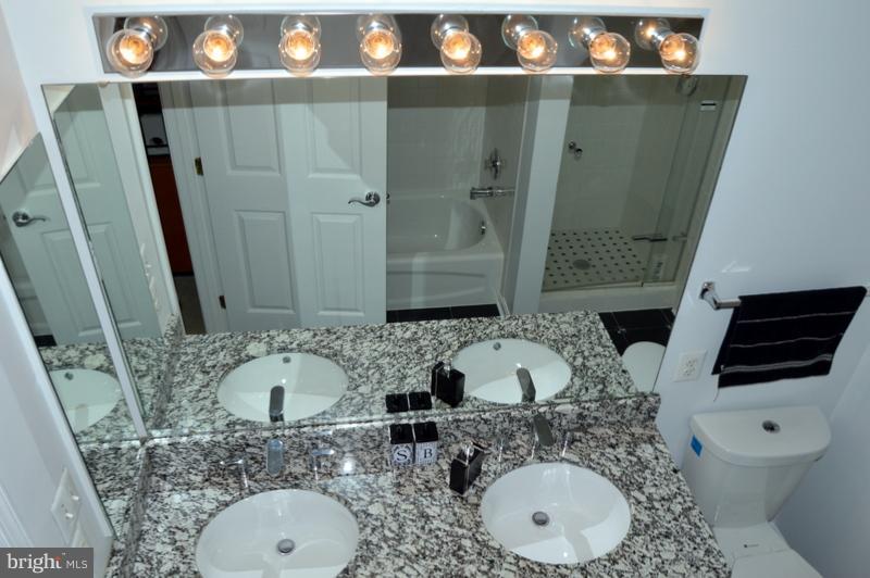 CEDAR LAKES - Residential