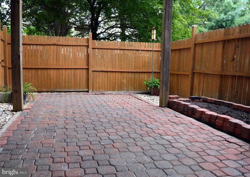 CEDAR LAKES - Residential