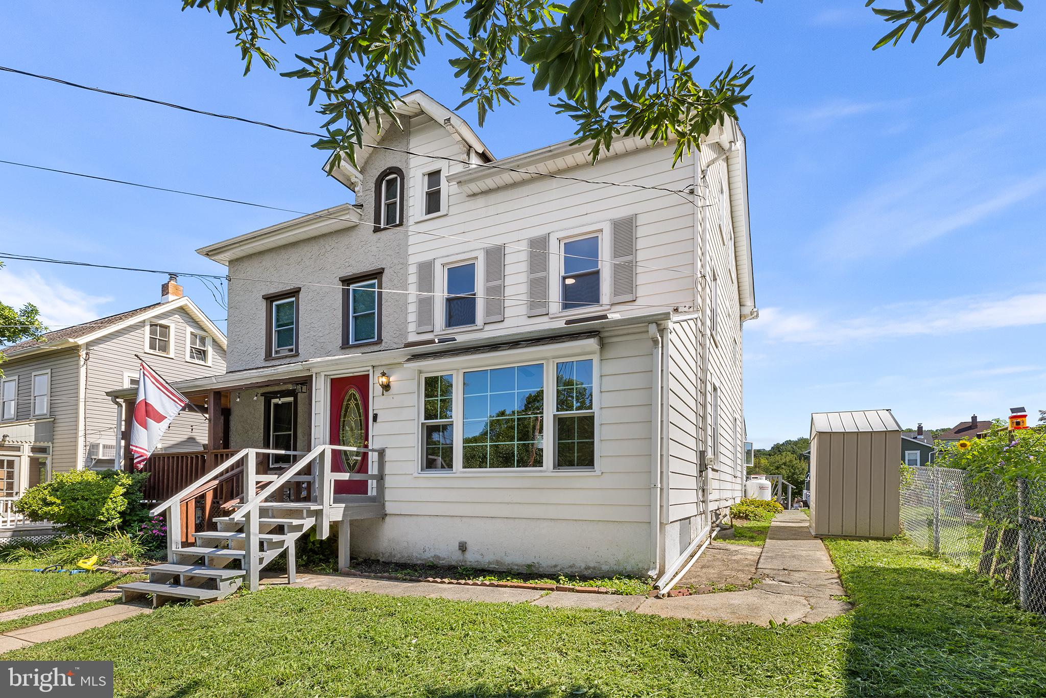 6 CONVENT ROAD