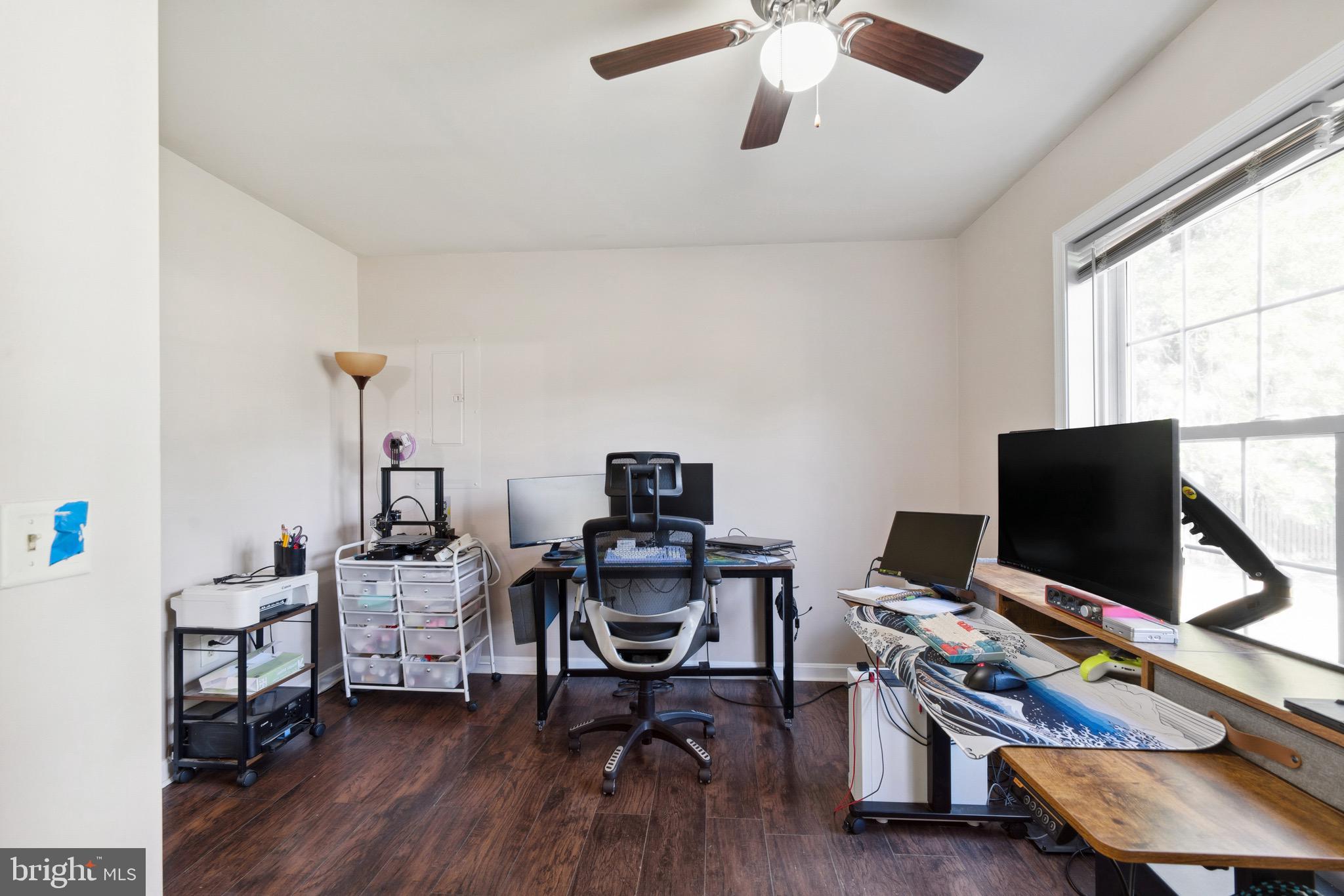 CHESTER HARBOR - Residential