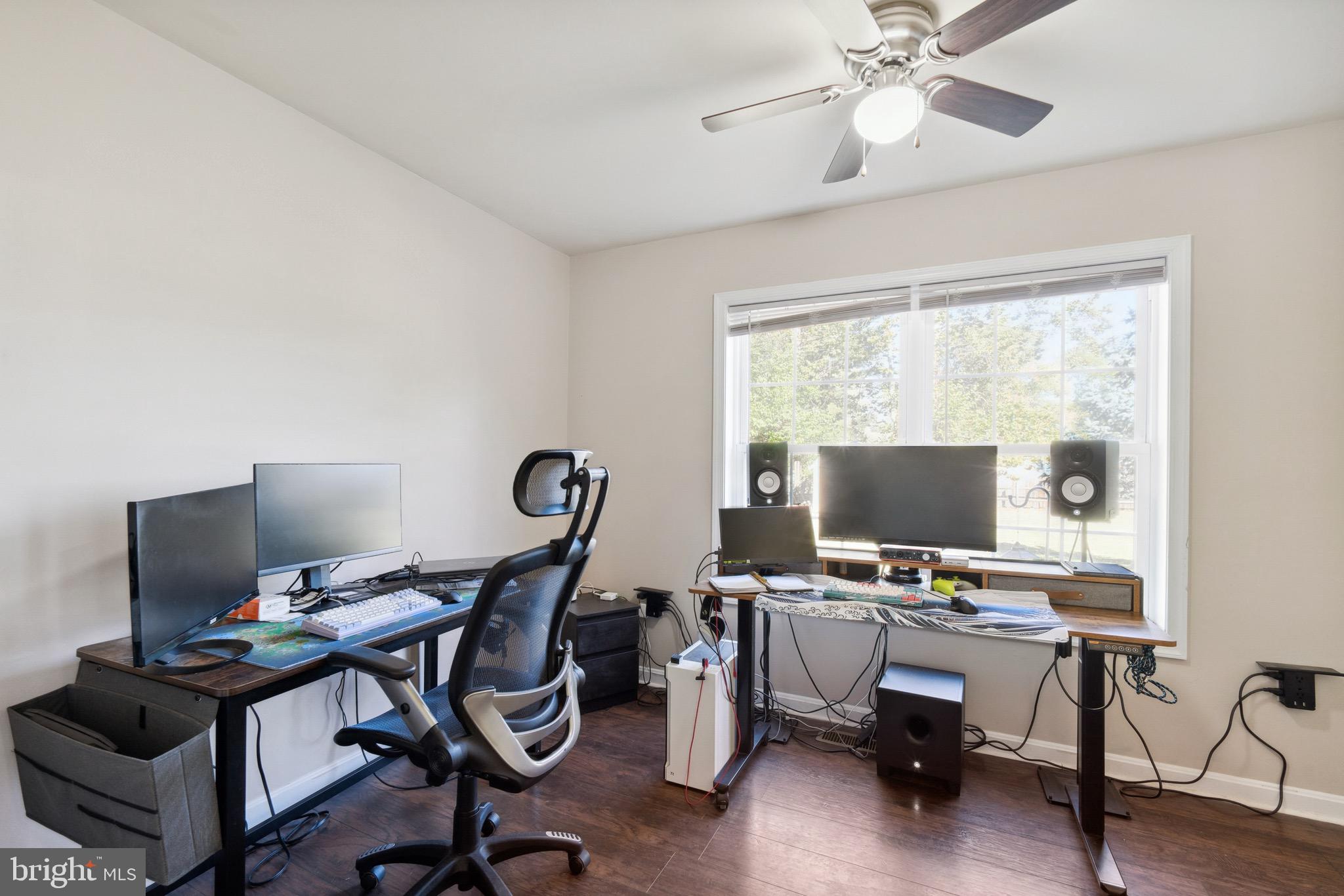 CHESTER HARBOR - Residential