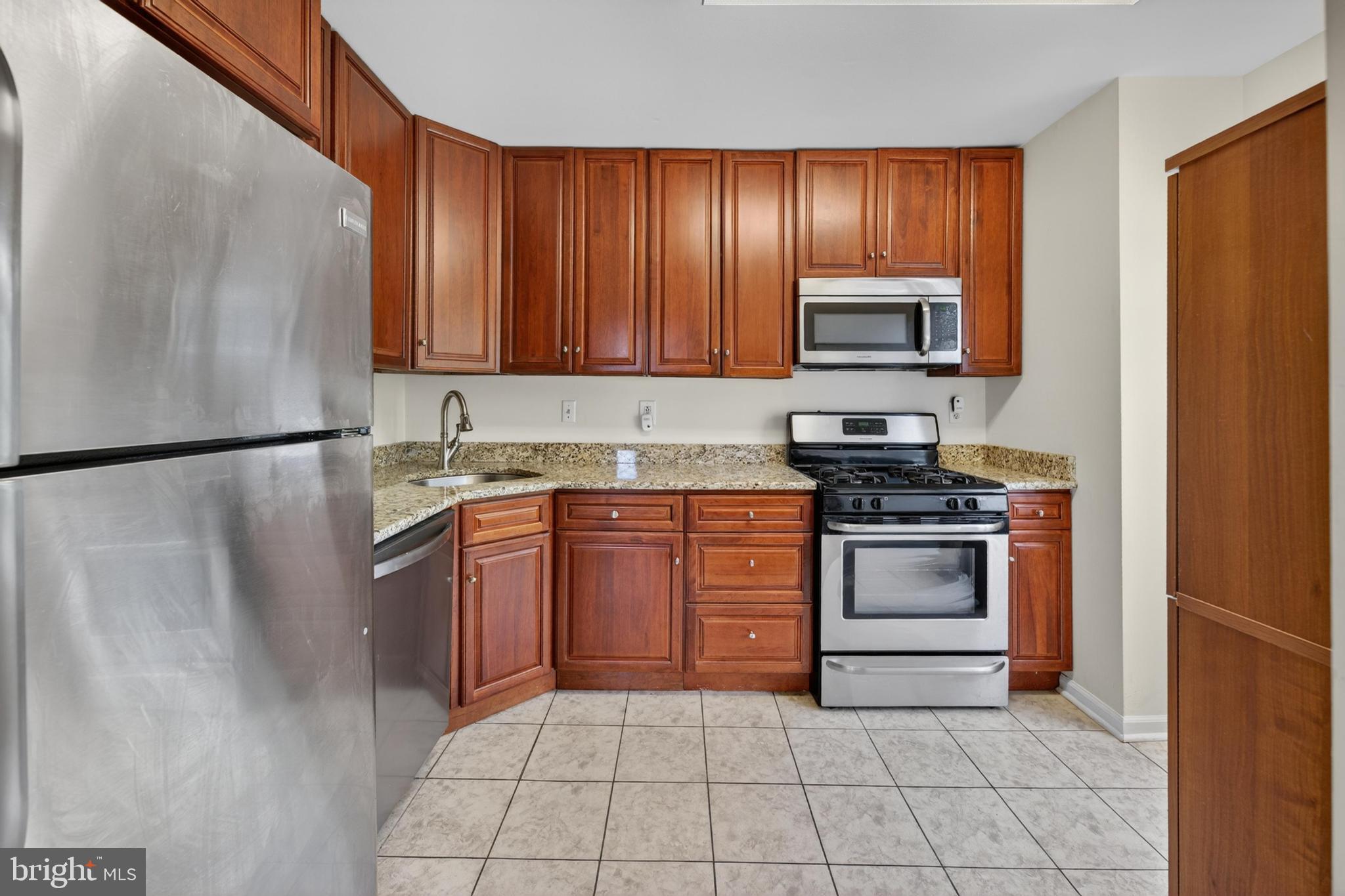 648 COVINGTON COURT