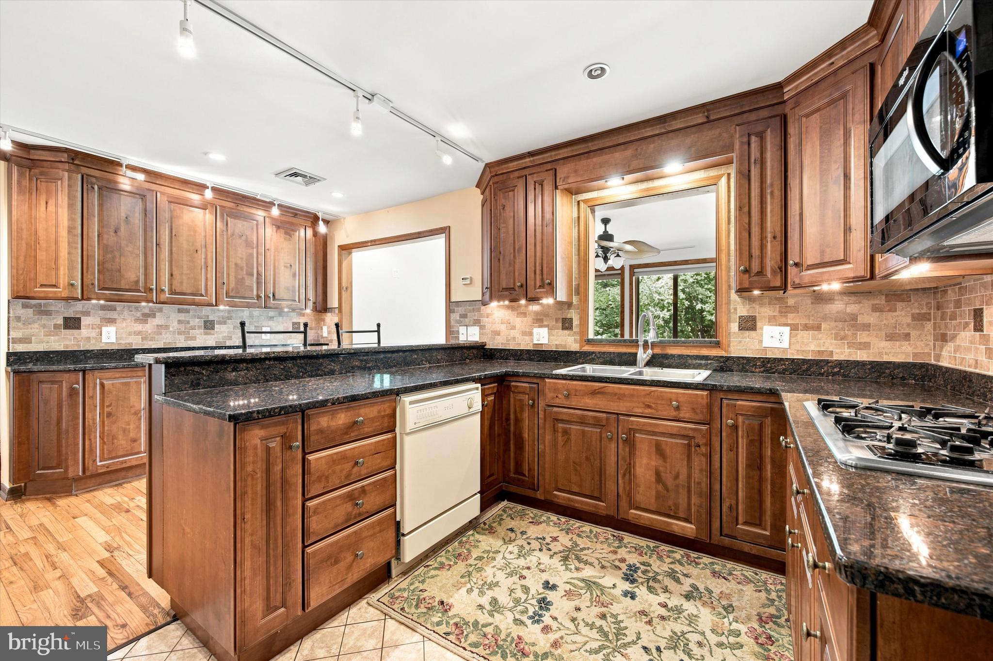 475 CROWTHERS ROAD
