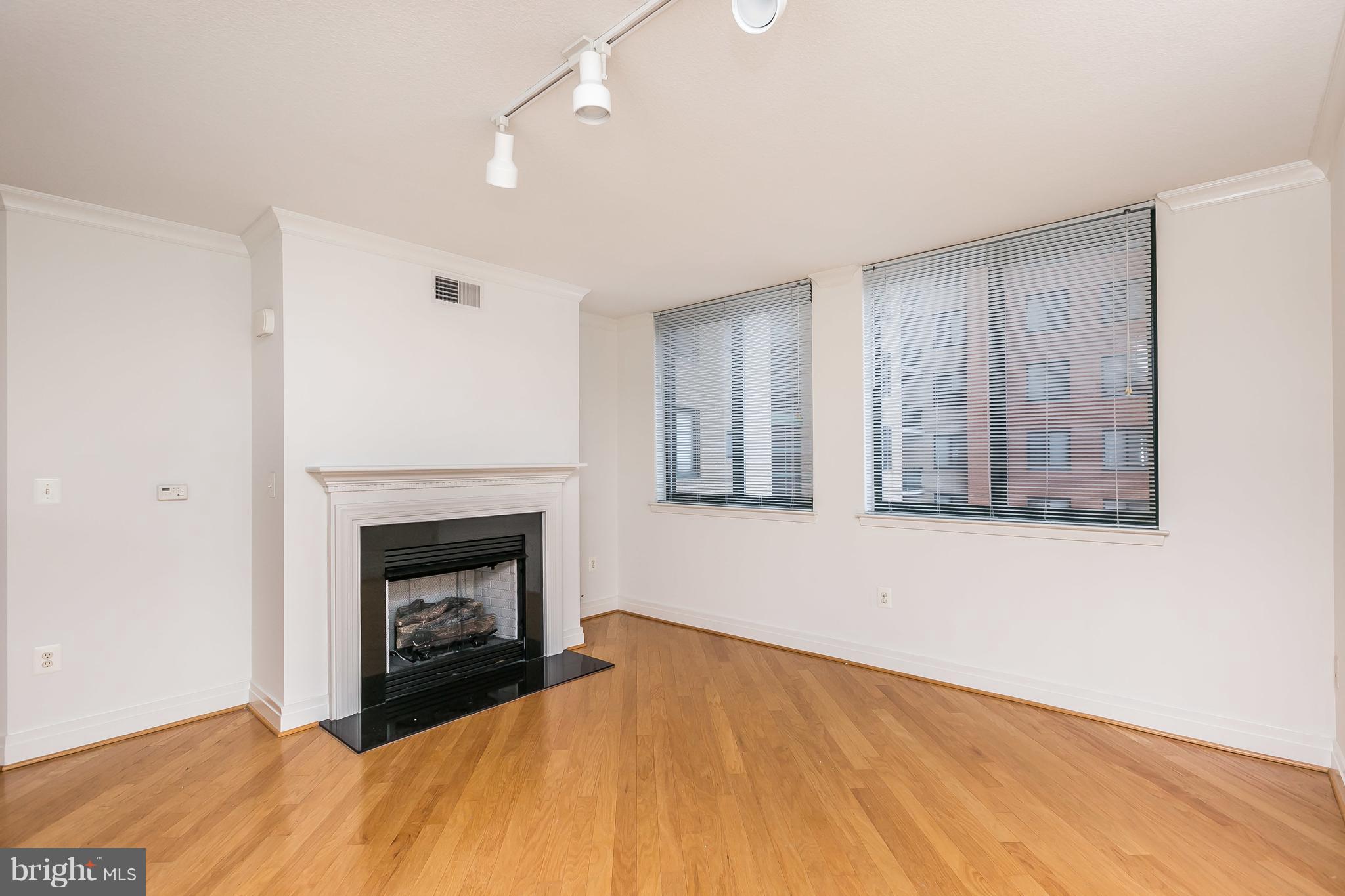 INNER HARBOR - Residential Lease