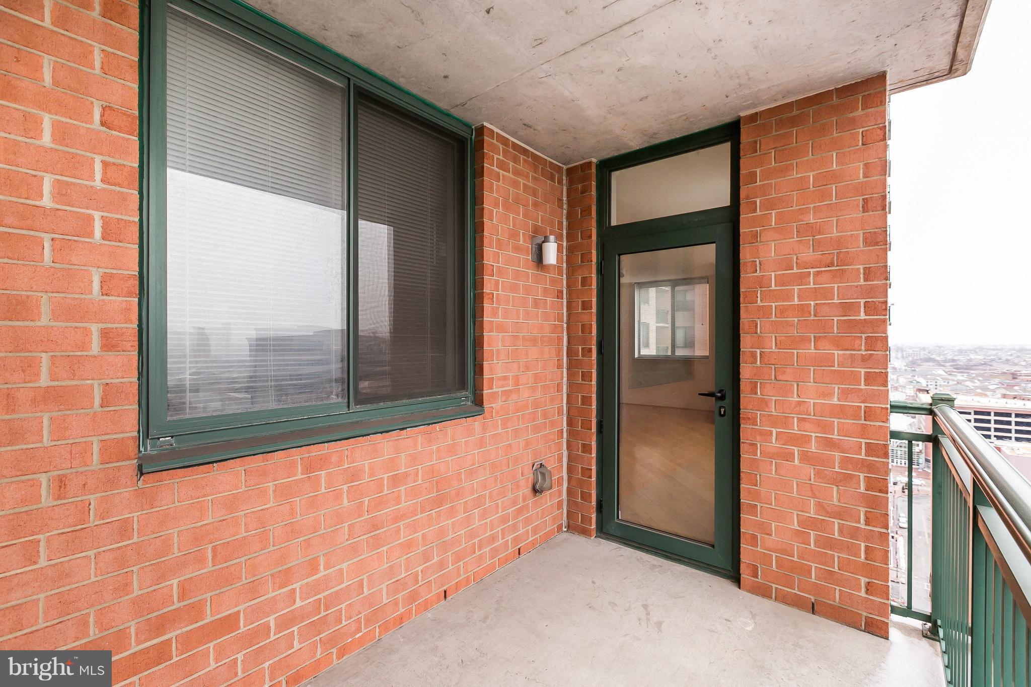 INNER HARBOR - Residential Lease