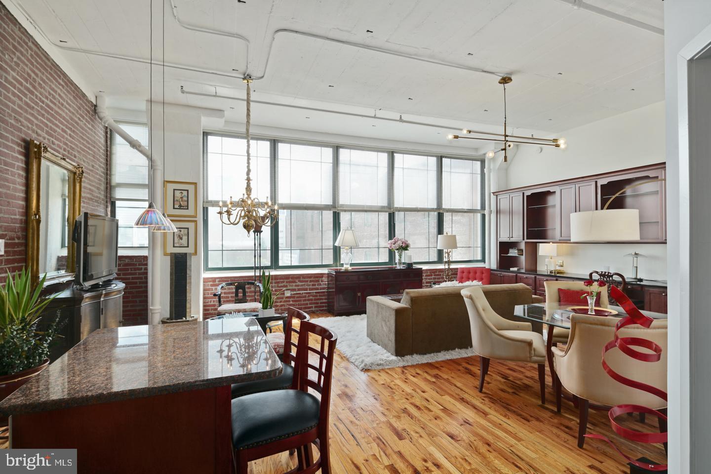 LOFT DISTRICT - Residential