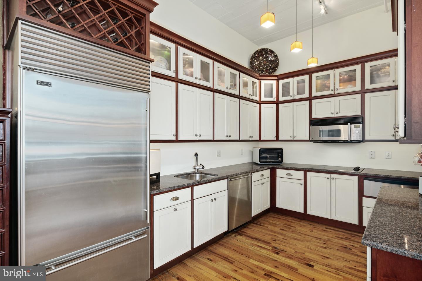 LOFT DISTRICT - Residential