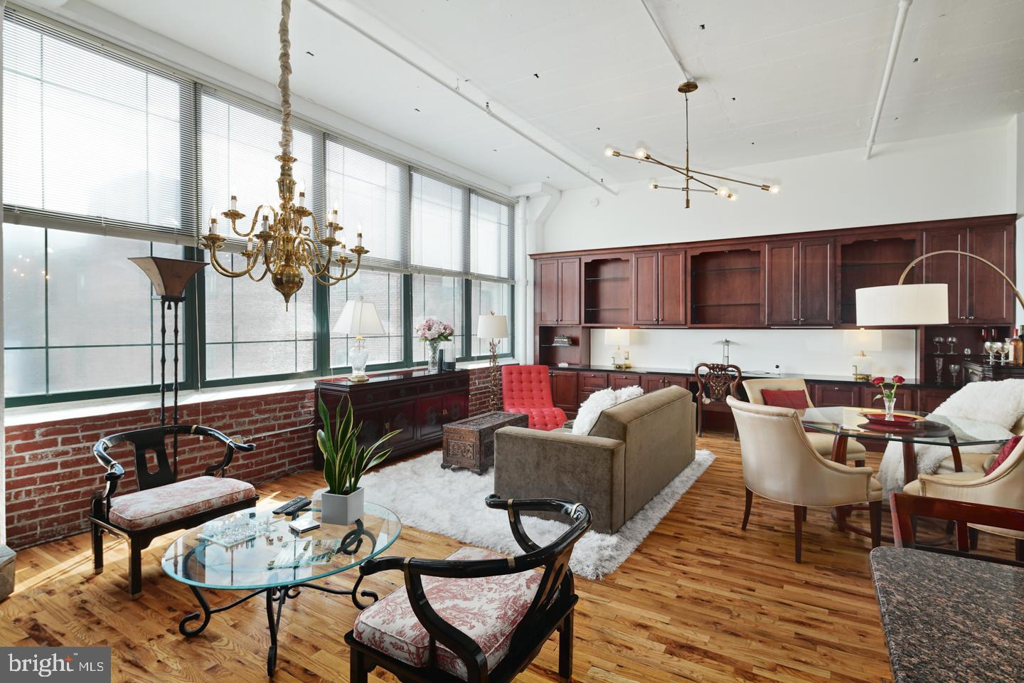 LOFT DISTRICT - Residential