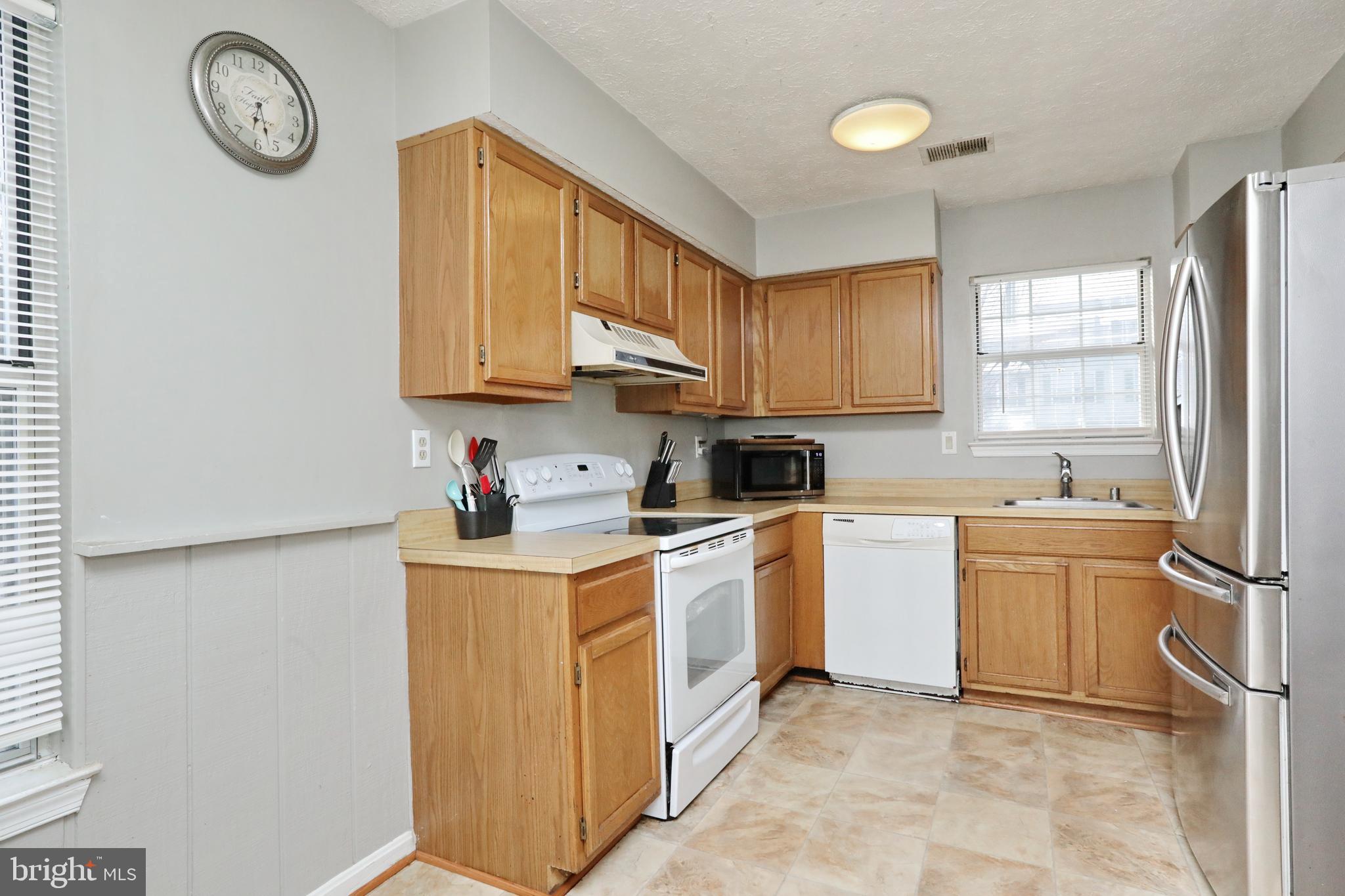 HAMPSHIRE - Residential