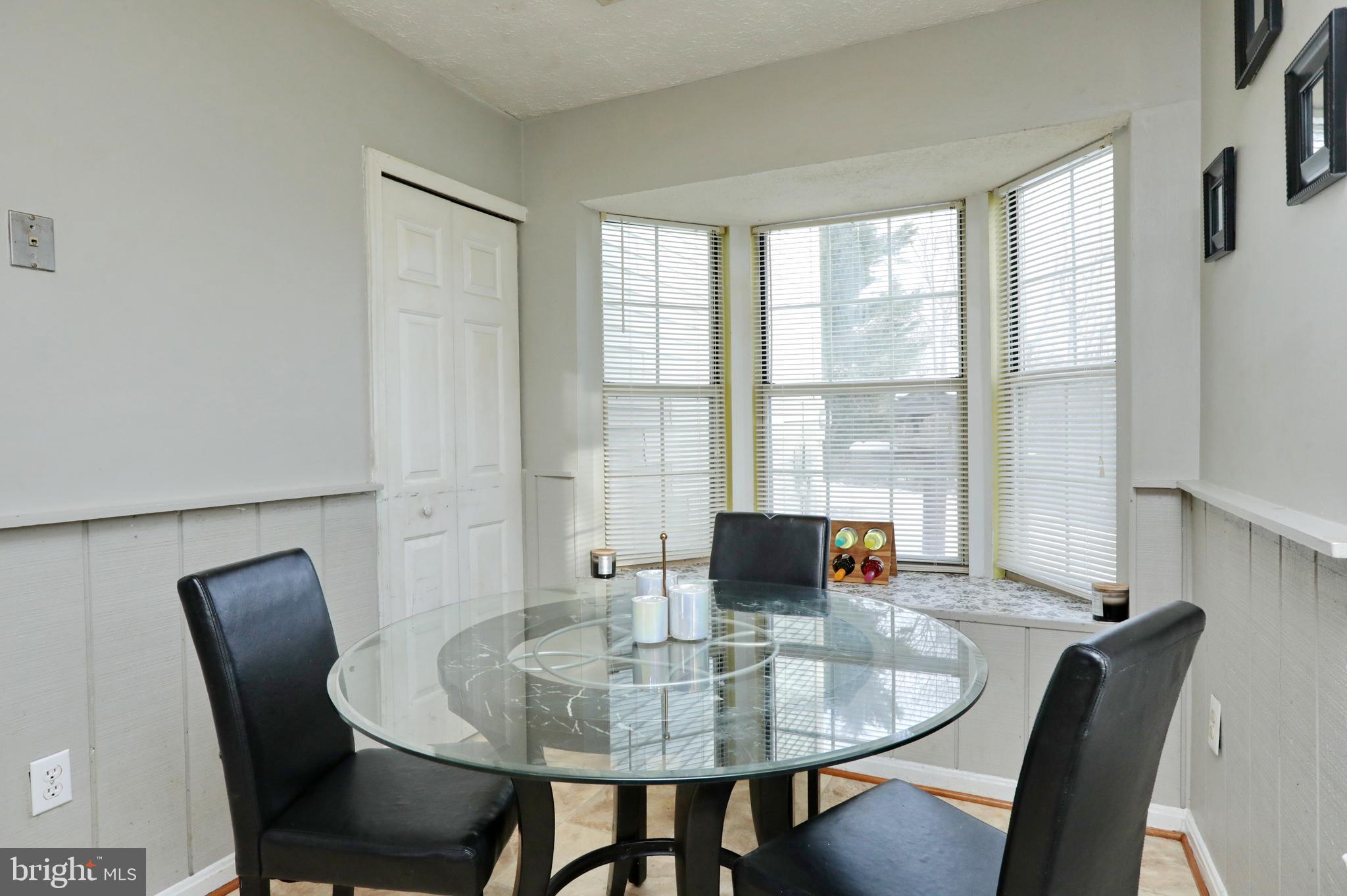 HAMPSHIRE - Residential