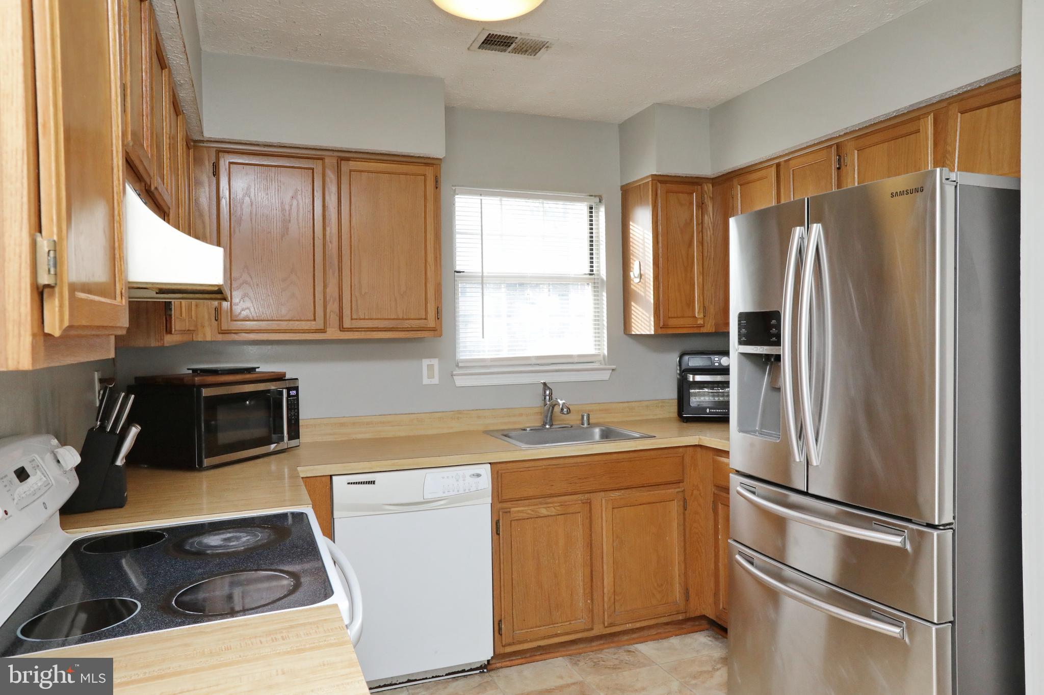 HAMPSHIRE - Residential