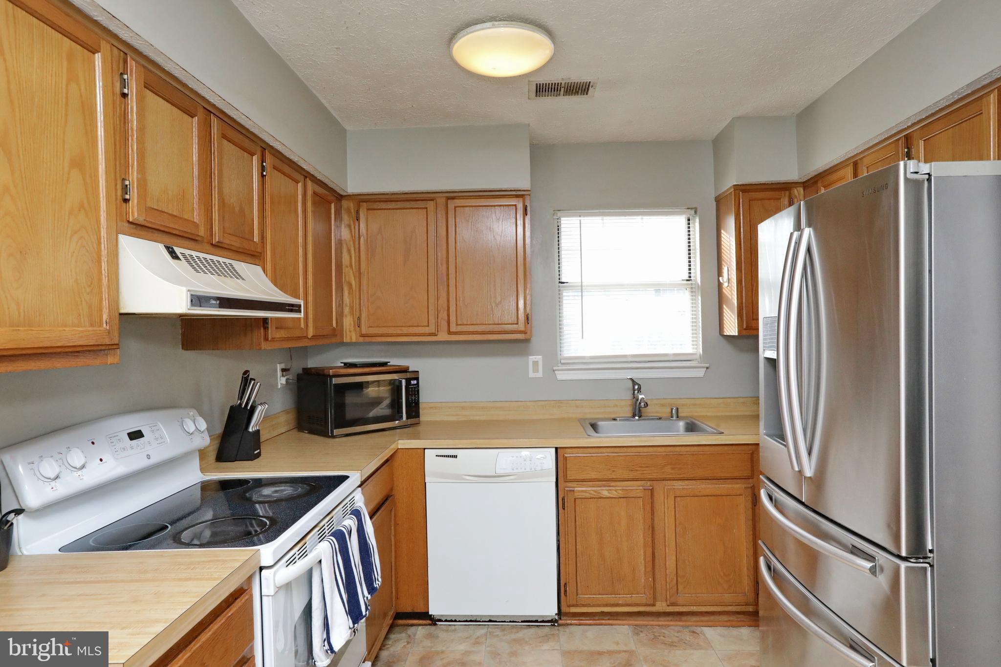 HAMPSHIRE - Residential