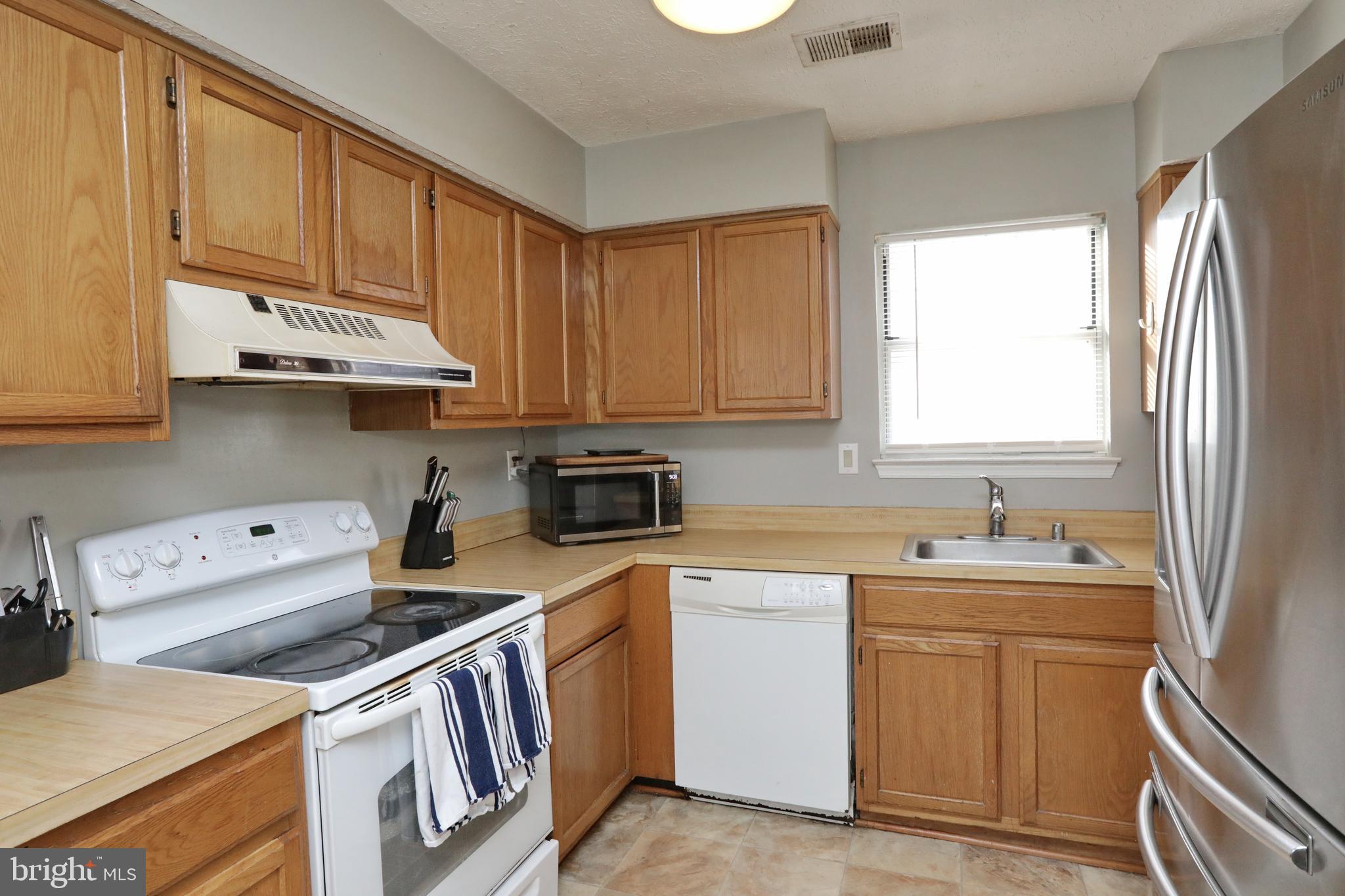 HAMPSHIRE - Residential