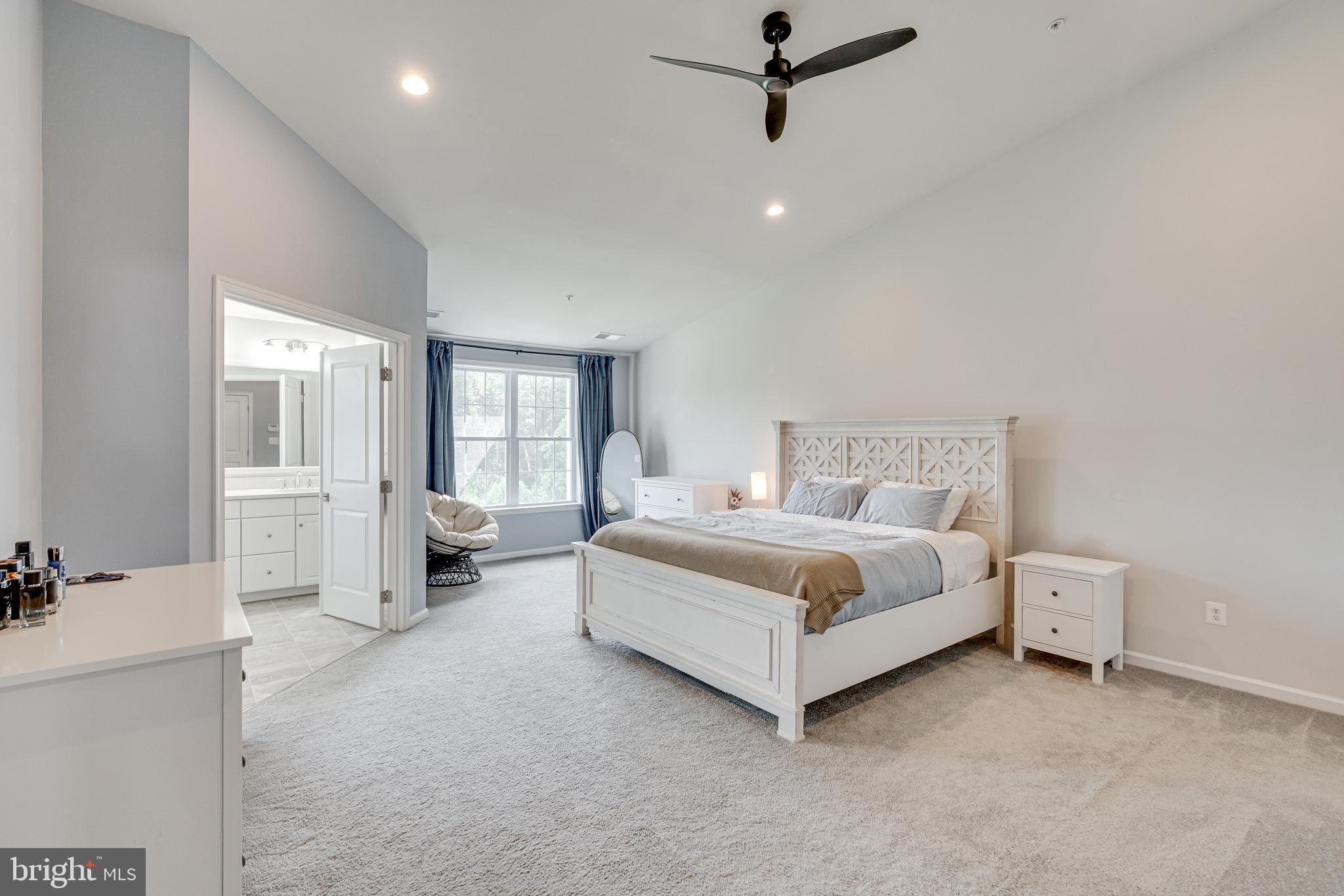 MARLBORO RIDGE - Residential