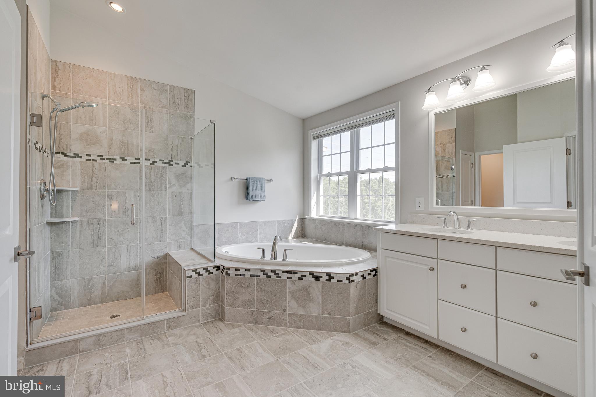 MARLBORO RIDGE - Residential