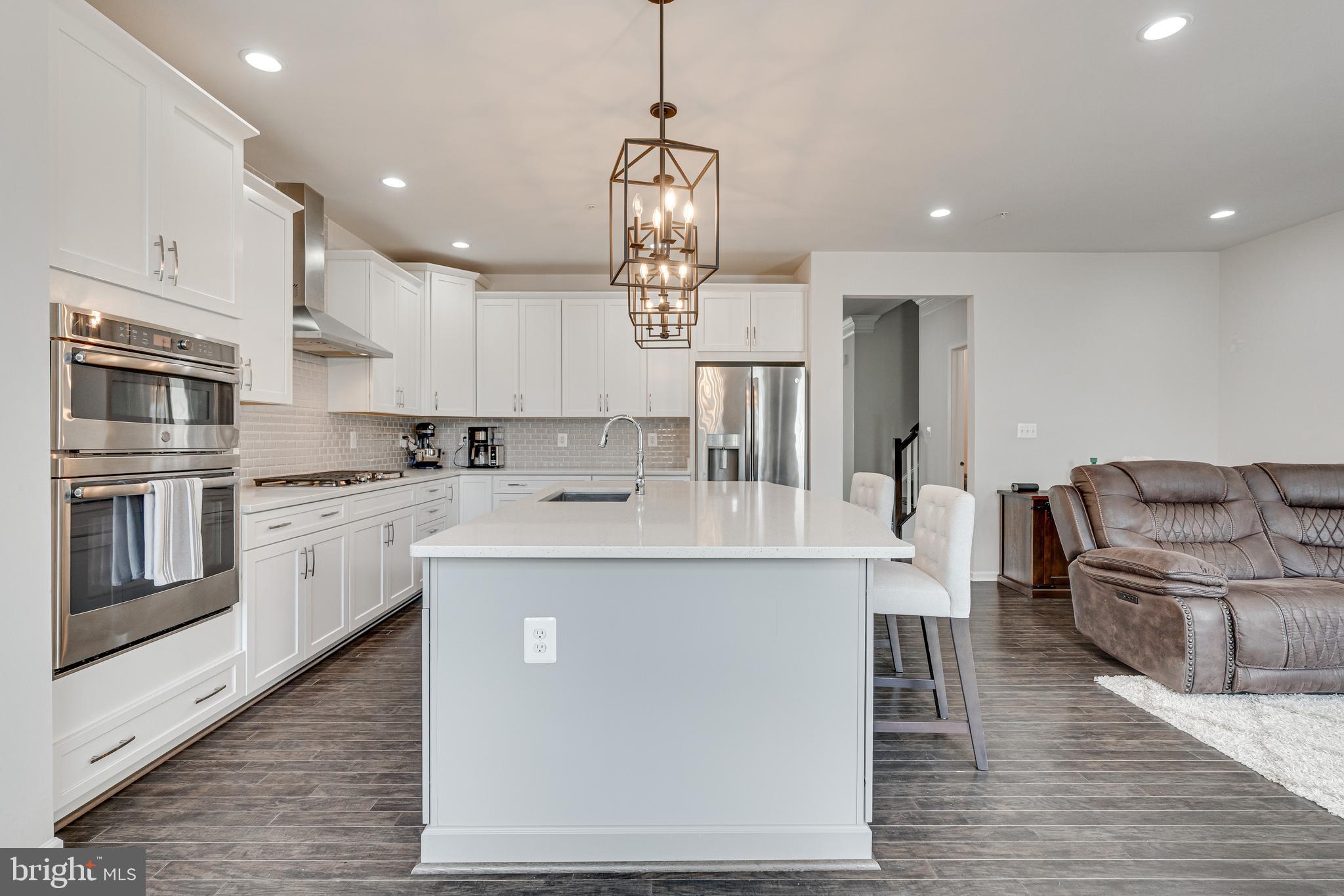 MARLBORO RIDGE - Residential