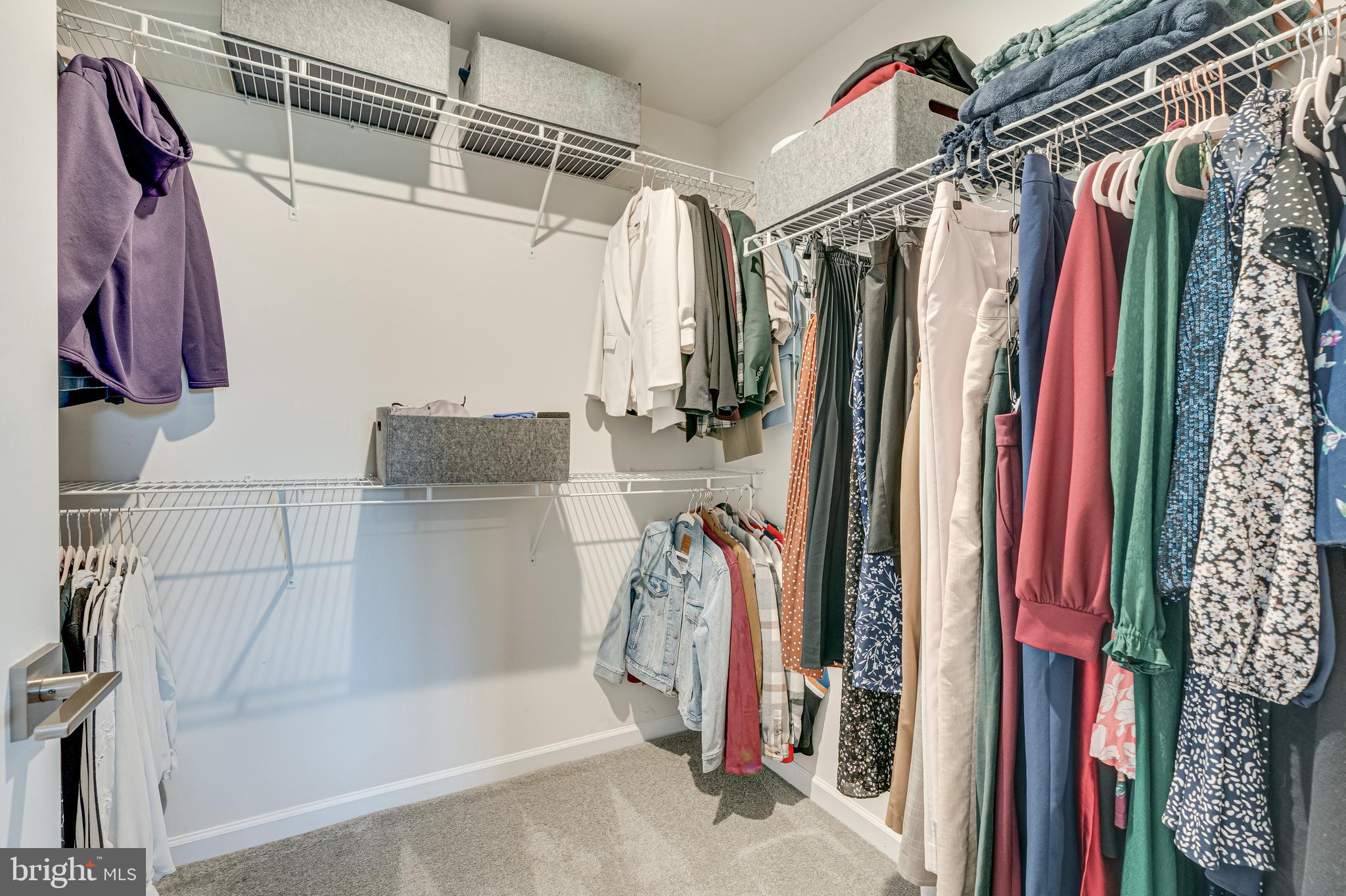 MARLBORO RIDGE - Residential