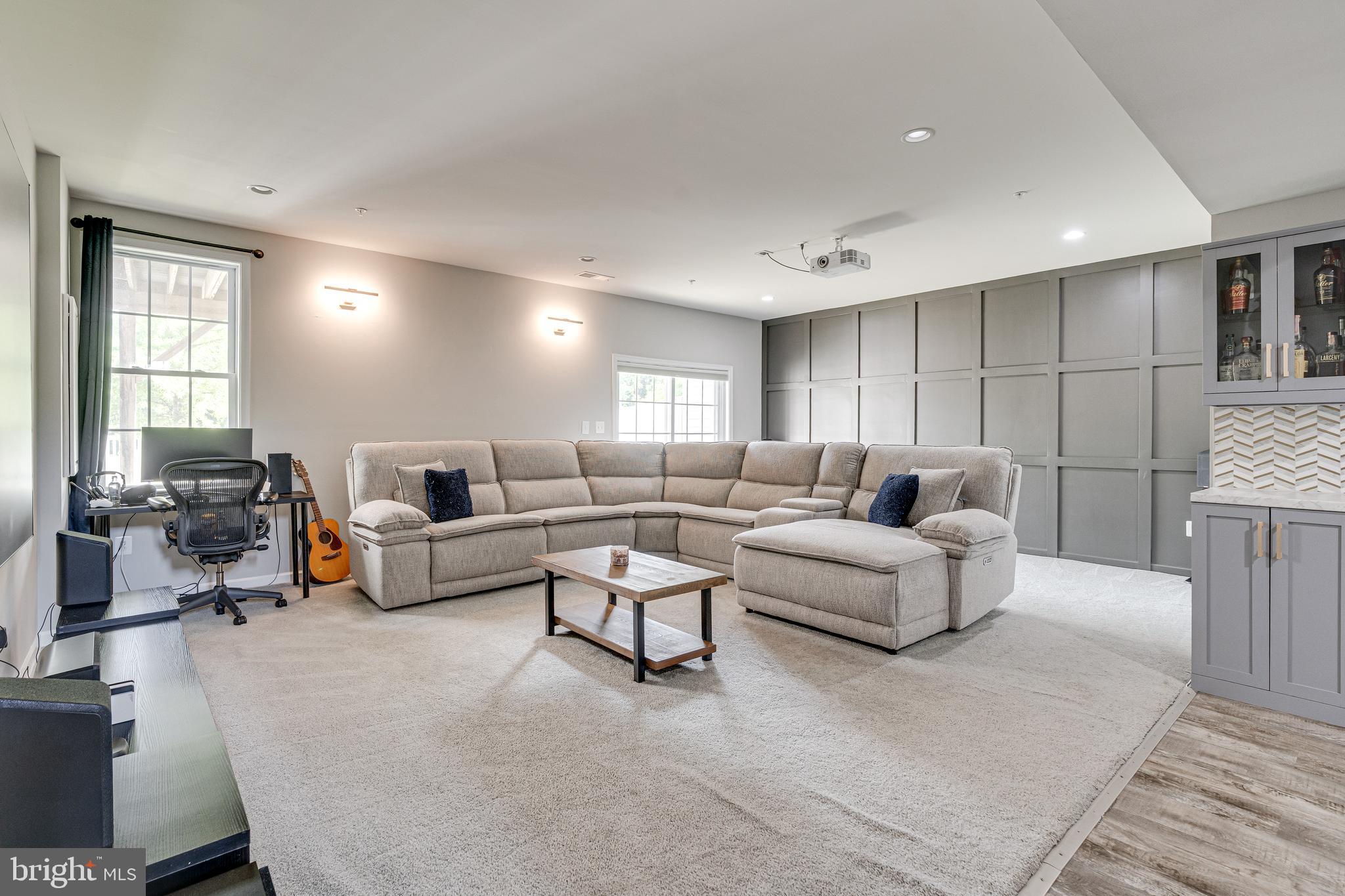 MARLBORO RIDGE - Residential