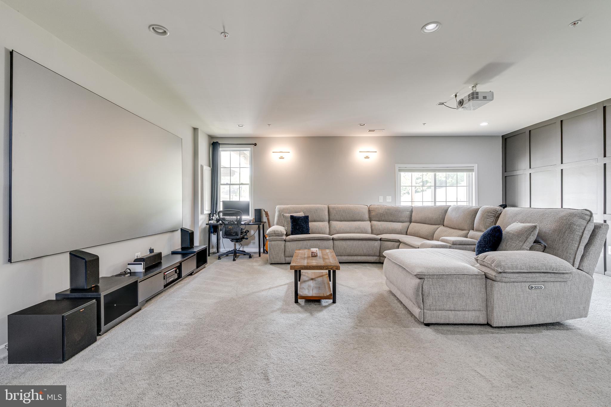 MARLBORO RIDGE - Residential